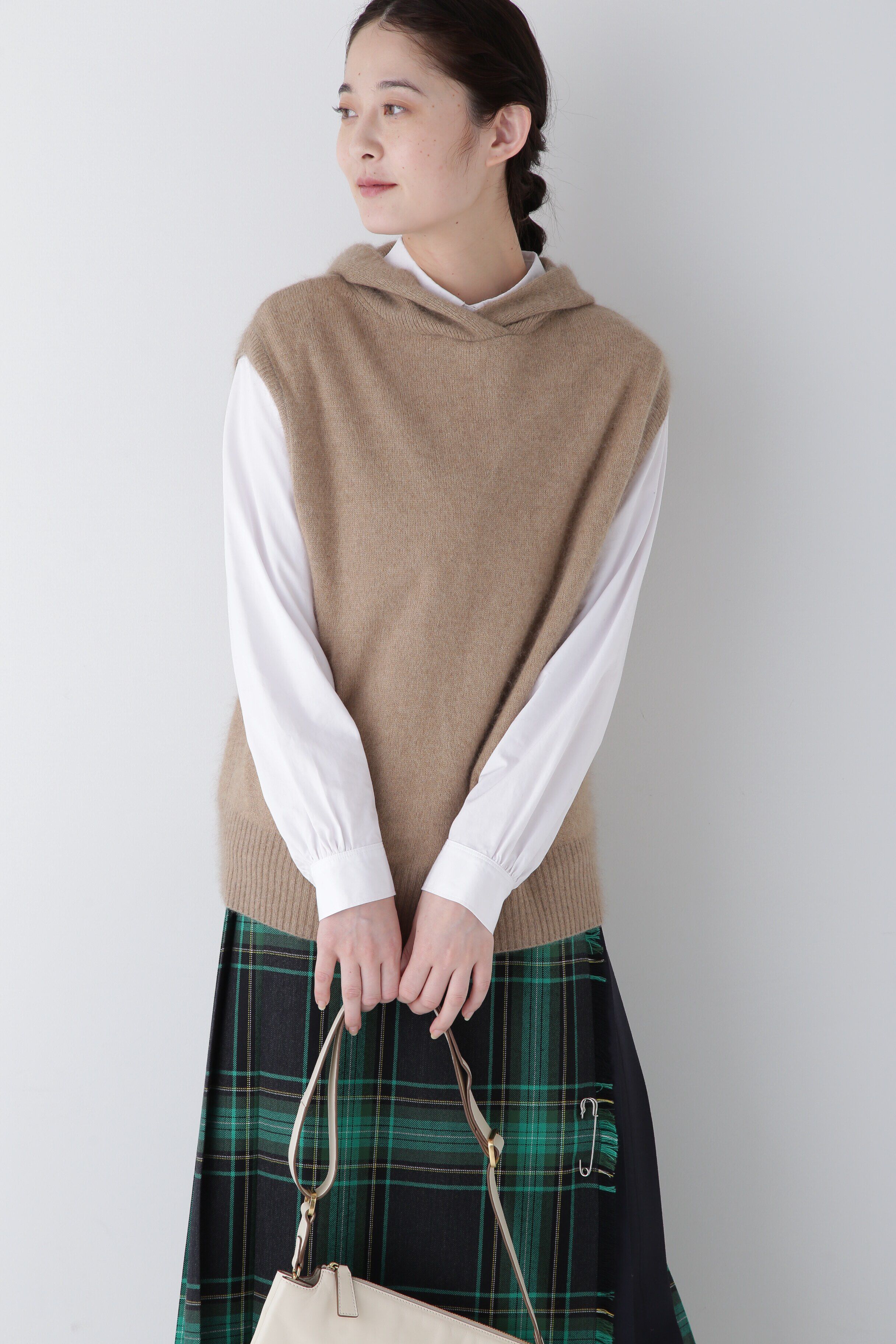  「◆へアリーフードベスト」|ニット・セーター|ベージュ