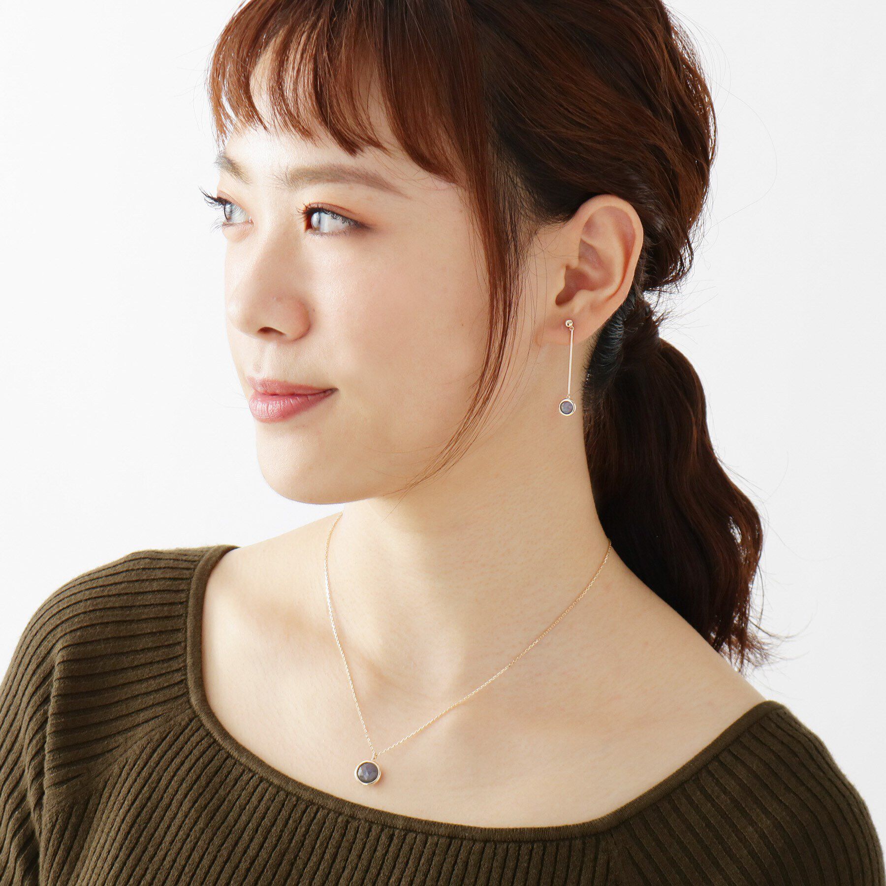 COCOSHNIK「K10カラーストーン（ラブラドライト）ダブルローズカット ネックレス」|ネックレス|