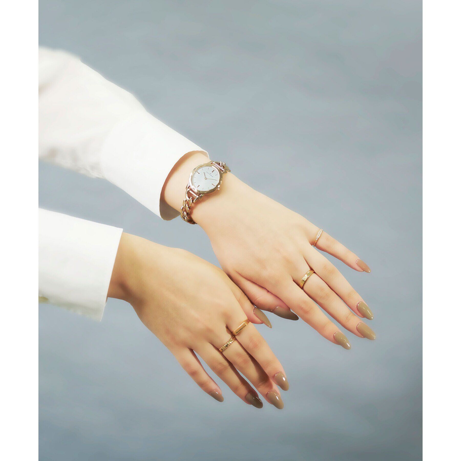 COCOSHNIK「RGラウンドチェーンベルト ウォッチ（ホワイトマット）」|腕時計|