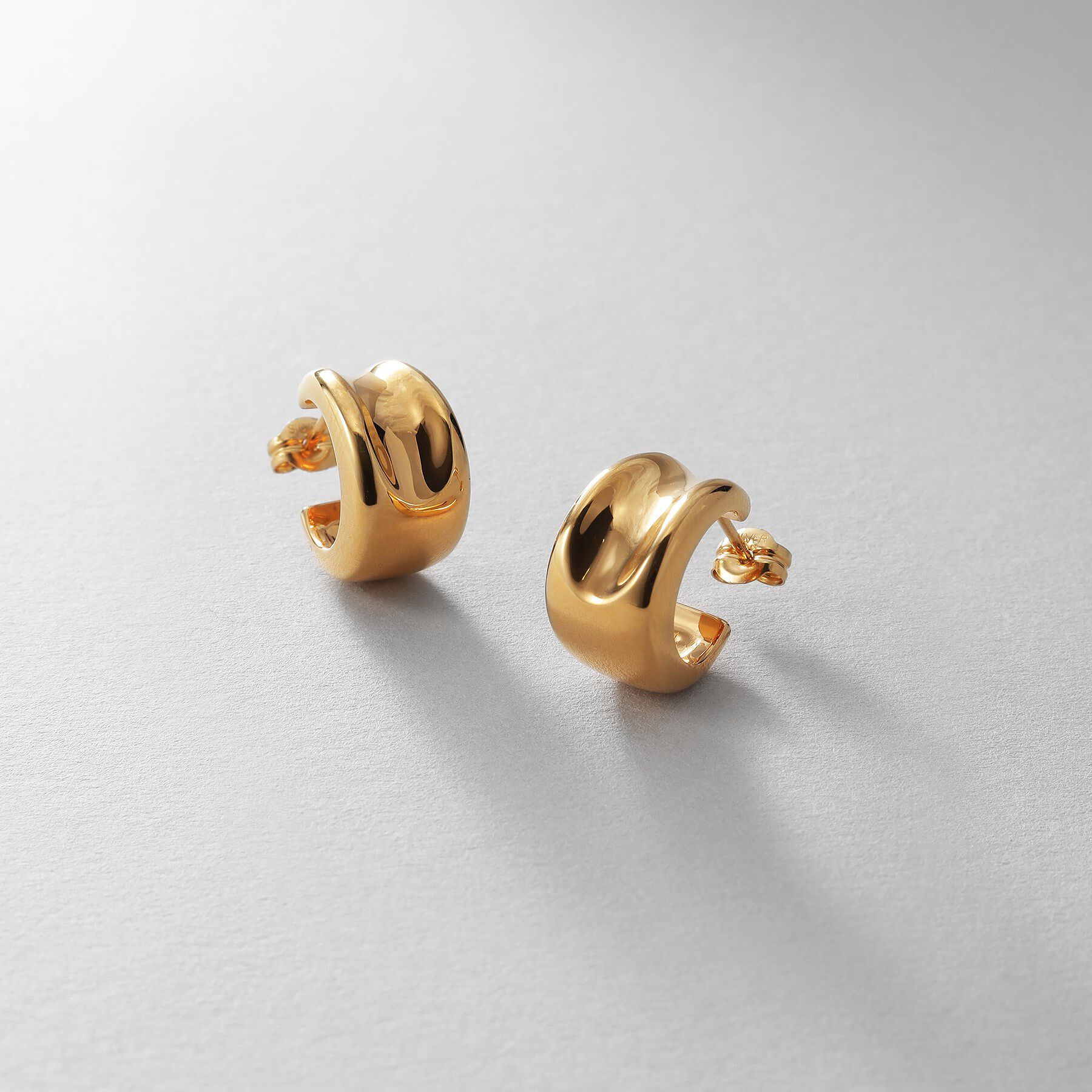 COCOSHNIK ONKITSCH「シルバー コンケイブピアス GP」|ピアス|