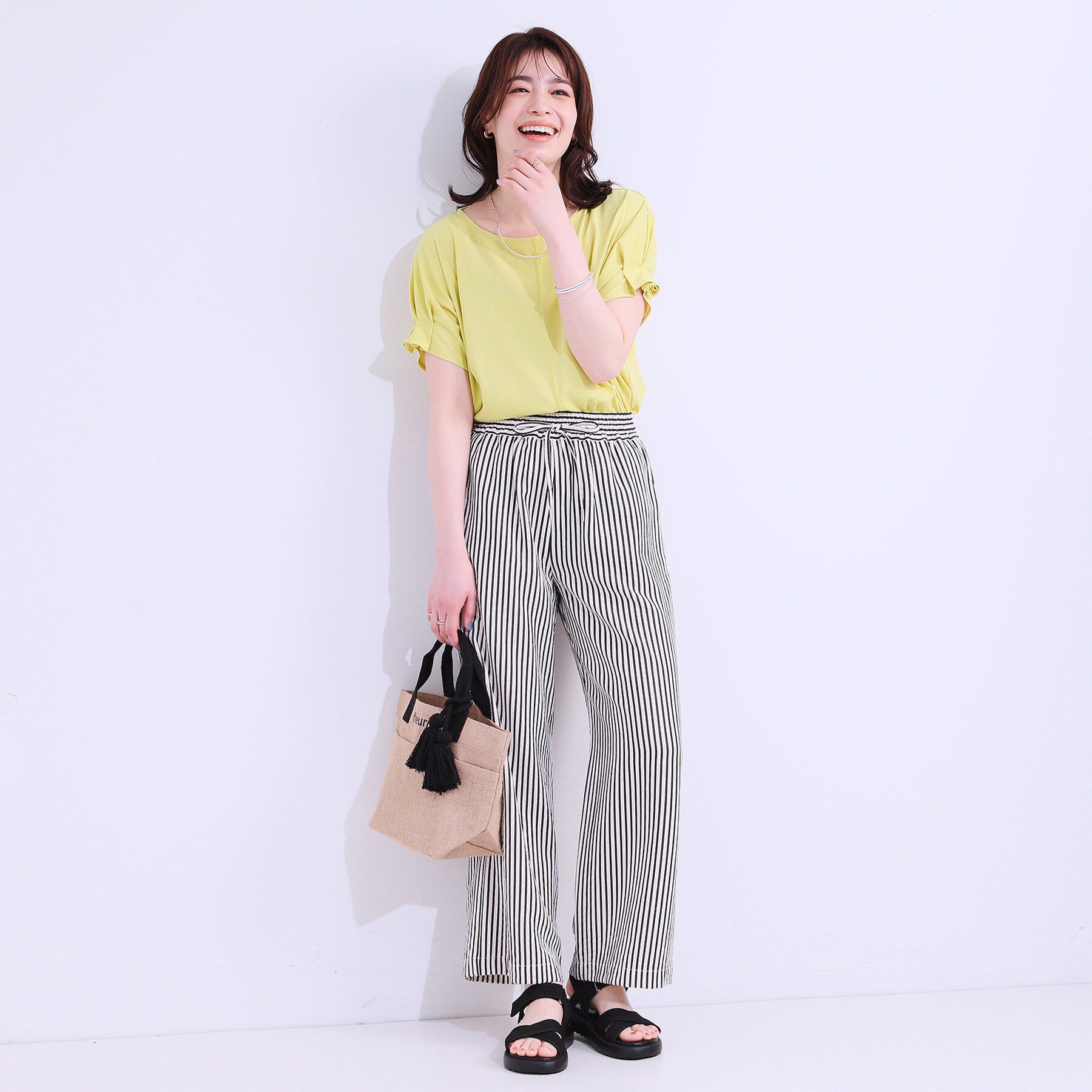 SHOO･LA･RUE「【S-LL/ひんやり/UV/プチプラ】お袖タックで好印象 デザインTシャツ」|Tシャツ・カットソー|