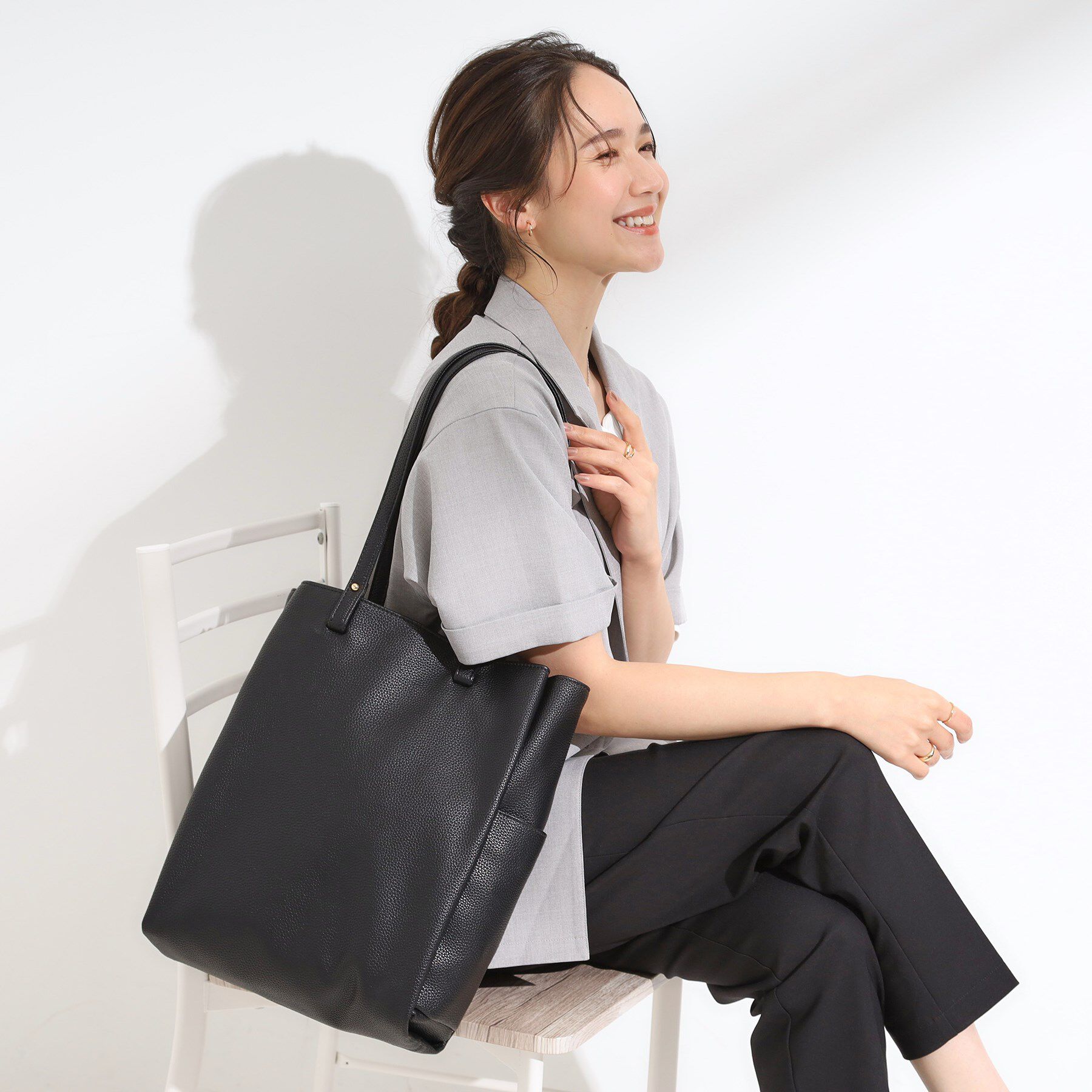 SHOO･LA･RUE「【A4】縦型収納トート」|トートバッグ|ブラック(019)