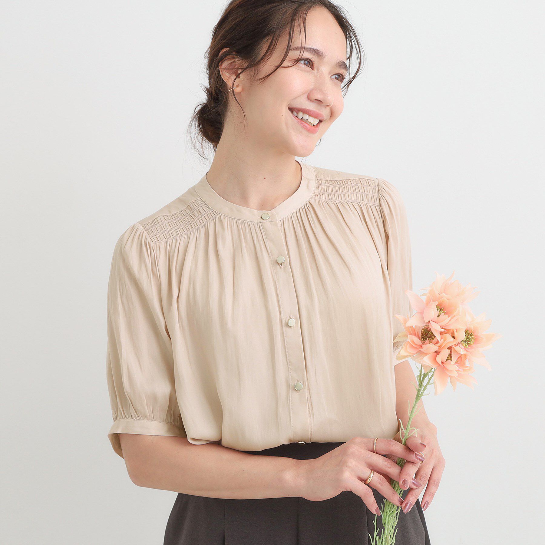 SHOO･LA･RUE「【洗える/S-LL】お仕事にもデイリーにも サテン5分袖ブラウス」|シャツ・ブラウス|ライトピンク(070