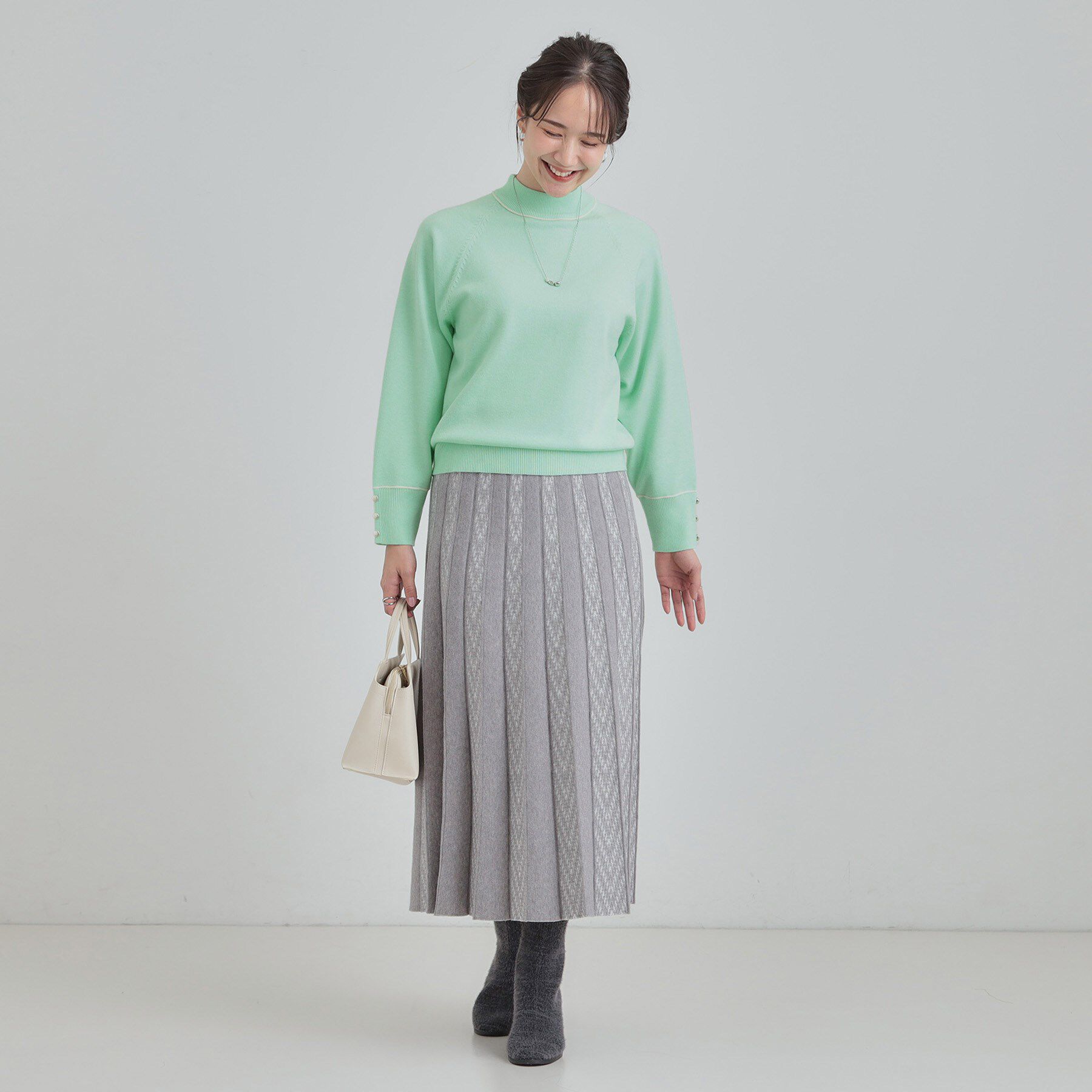 SHOO･LA･RUE「【洗濯機可/吸湿発熱】もちもちでチクチクしにくいハイネックニット」|ニット・セーター|