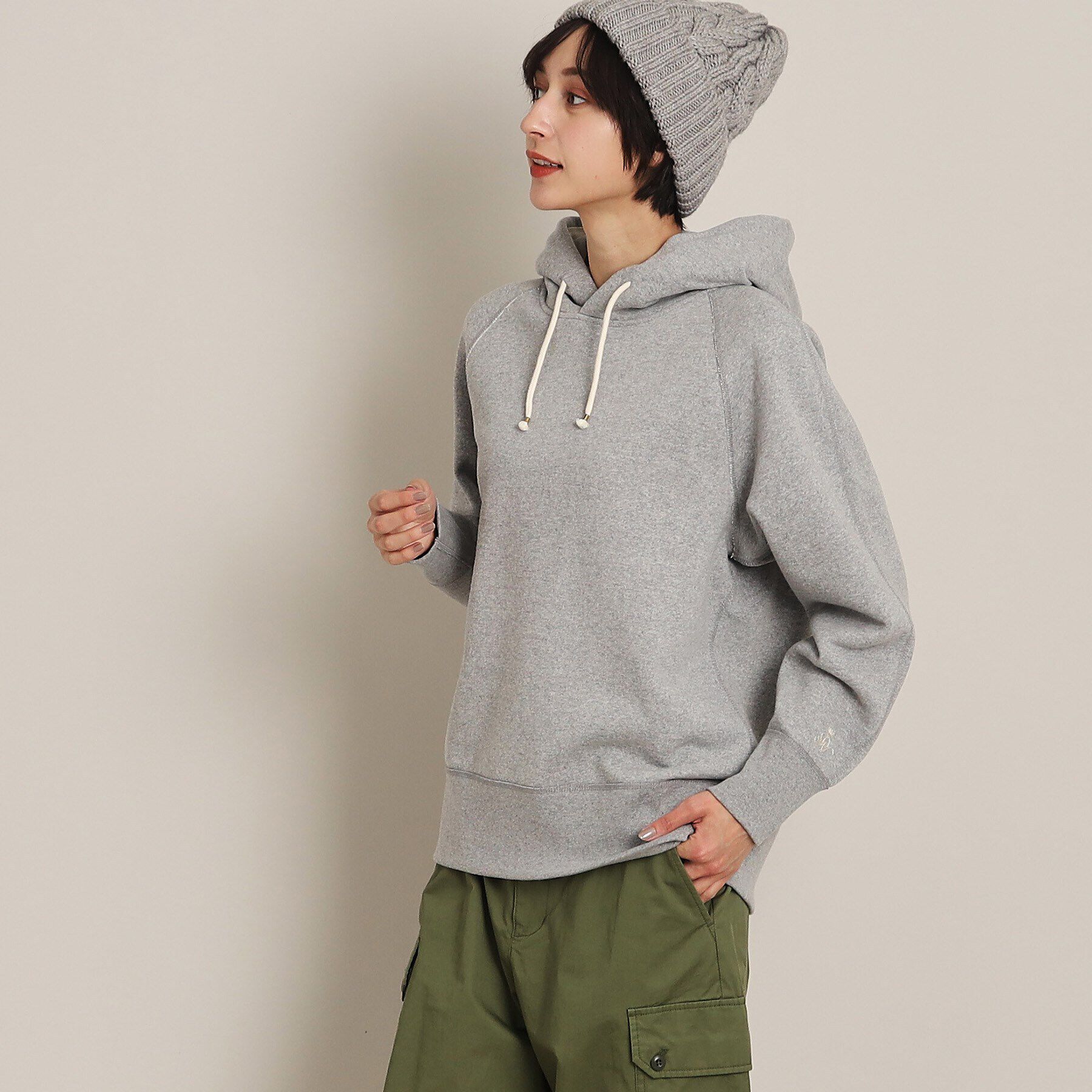 Dessin「【ユニセックス・日本製・洗える】吊り裏毛フーデッドスウェット」|パーカー|