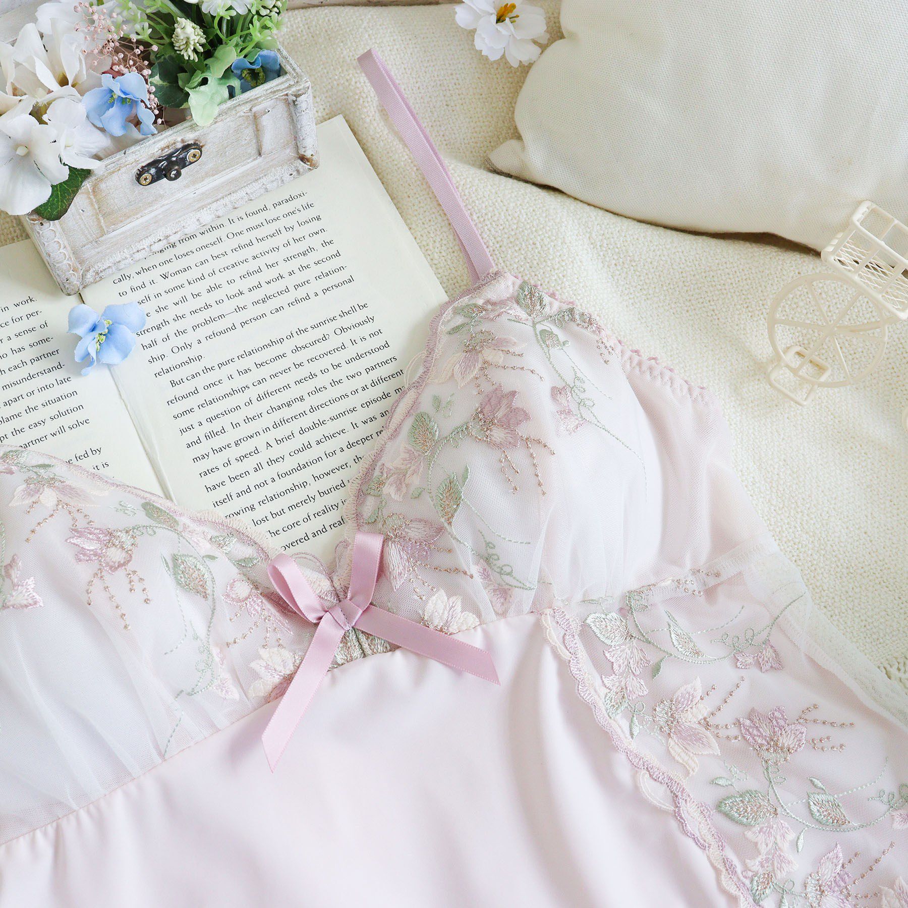 Risa Magli「ソア カップ付キャミソール」|キャミソール|