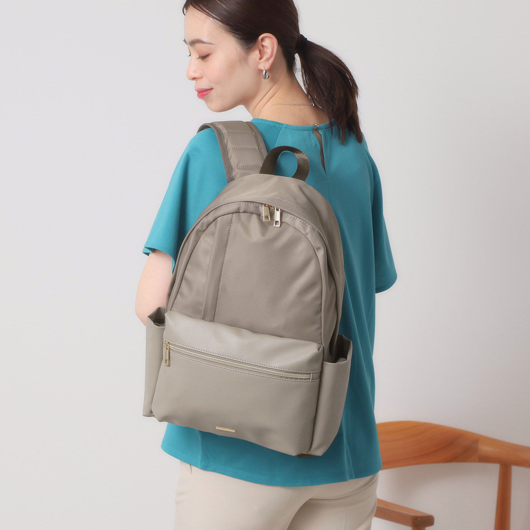 ITS&rsquo;DEMO「【A4・PC対応／10ポケット】合皮コンビリュック」|リュック|