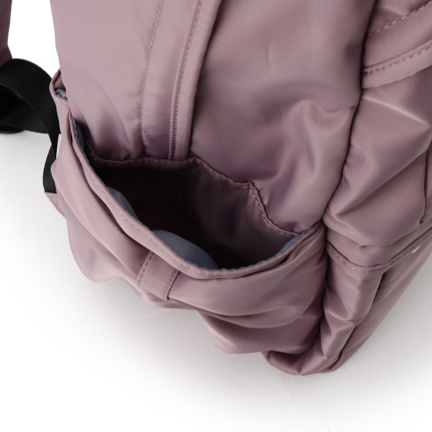 ITS&rsquo;DEMO「【撥水／12ポケット】リボンモチーフマザーズリュック」|リュック|