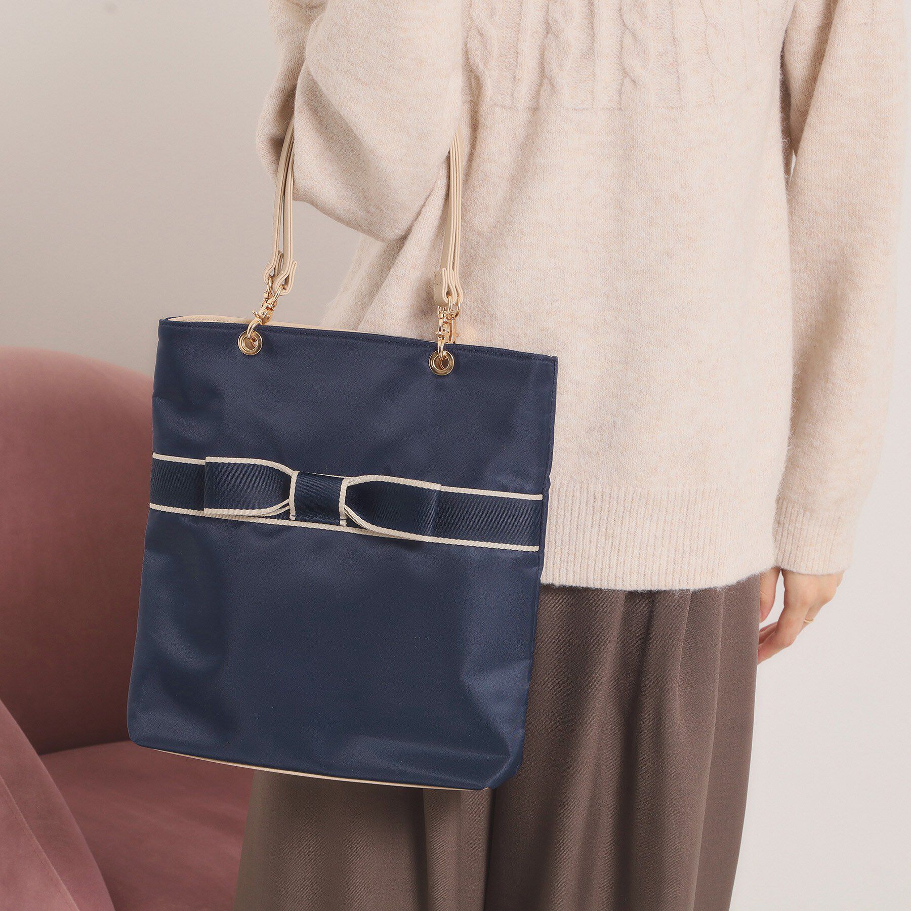 ITS&rsquo;DEMO「【A4対応】リボンサブトート」|トートバッグ|ネイビー(094)