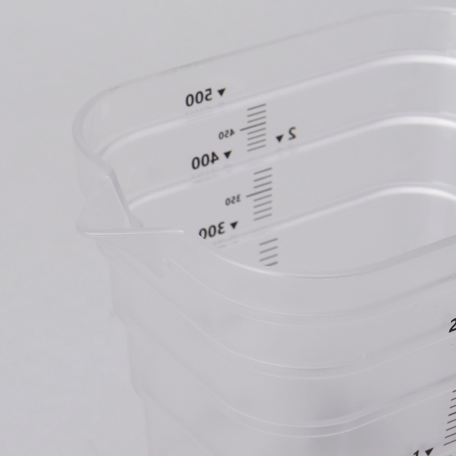 212 KITCHEN STORE「マグネット段々計量カップ 500ml WH 山崎実業 ＜tower タワー＞」|食器・キッチングッズ|