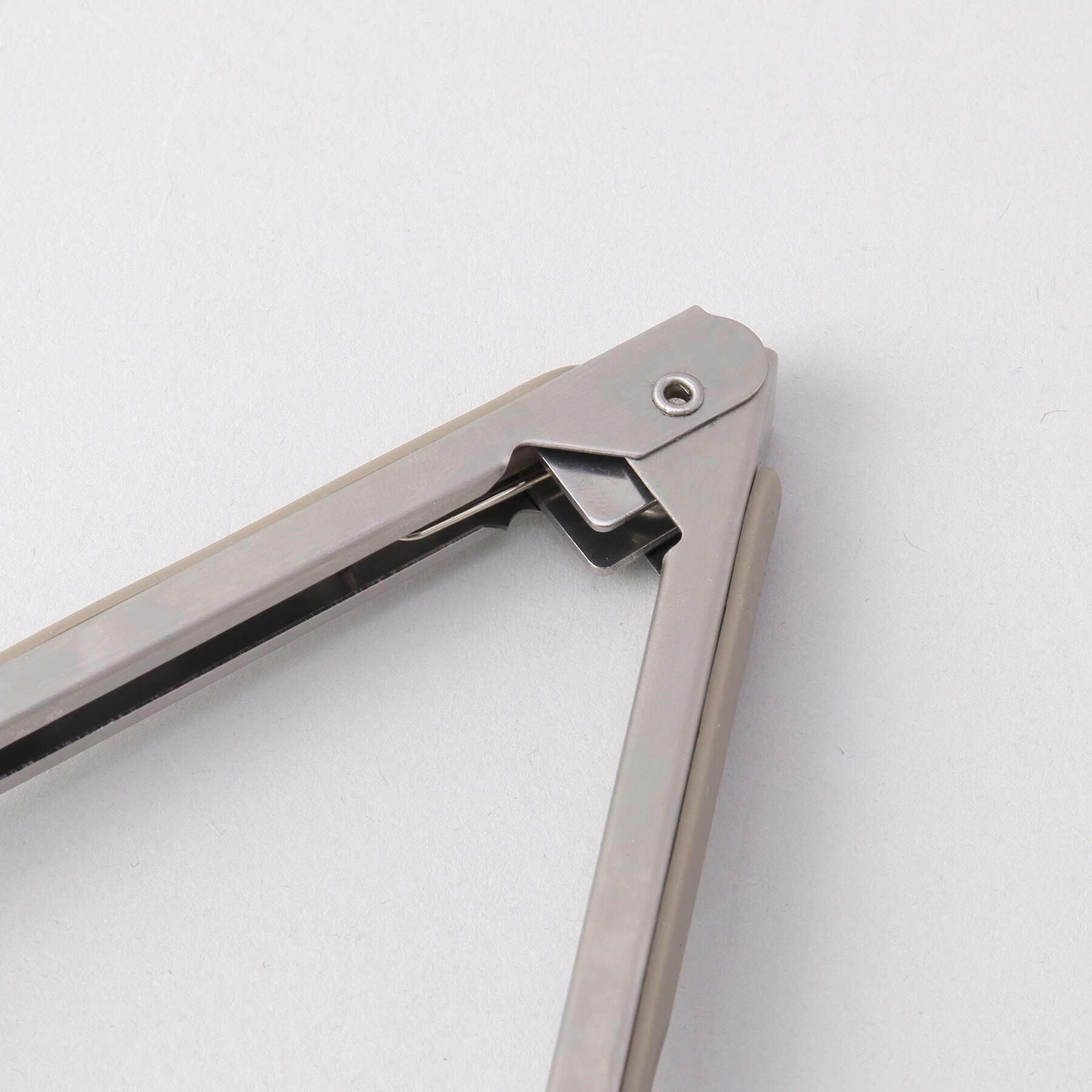 212 KITCHEN STORE「ナチュラルロック シリコントング ミニ」|食器・キッチングッズ|