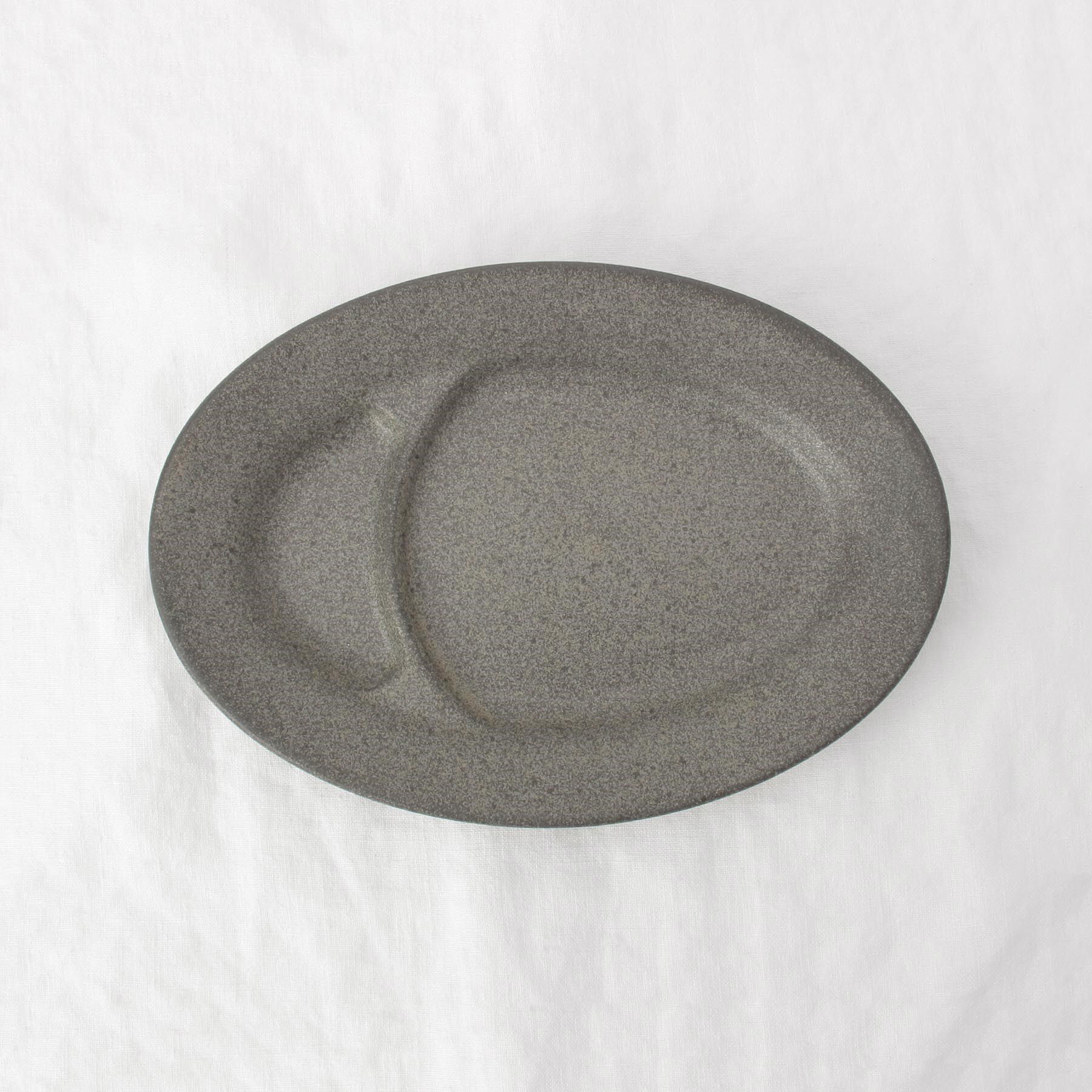 212 KITCHEN STORE「うつろい 仕切り皿 瀬戸黒」|食器・キッチングッズ|