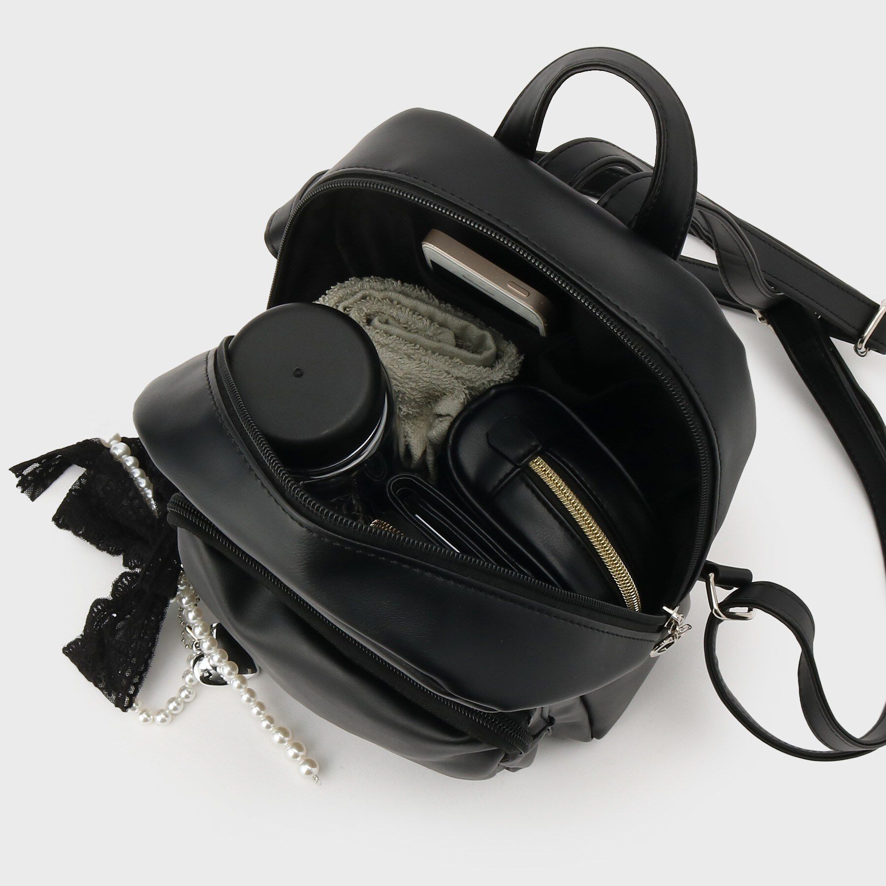 Ober Tashe「チャーム付きハートモチーフリュック」|リュック|