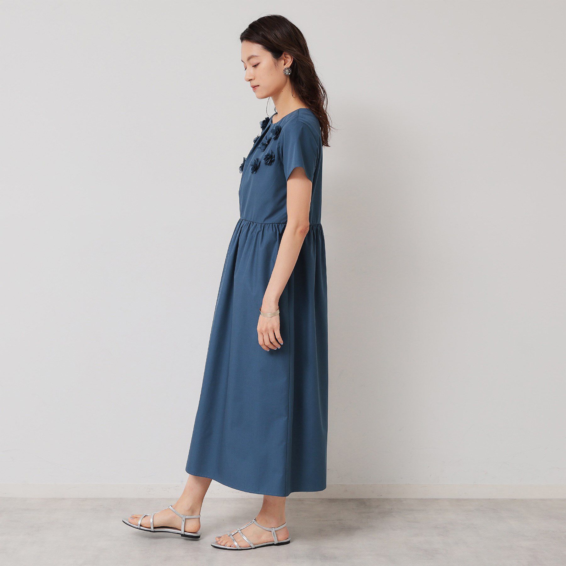 SunaUna「【接触冷感／フラワーモチーフ】フレンチスリーブワンピース」|ワンピース|