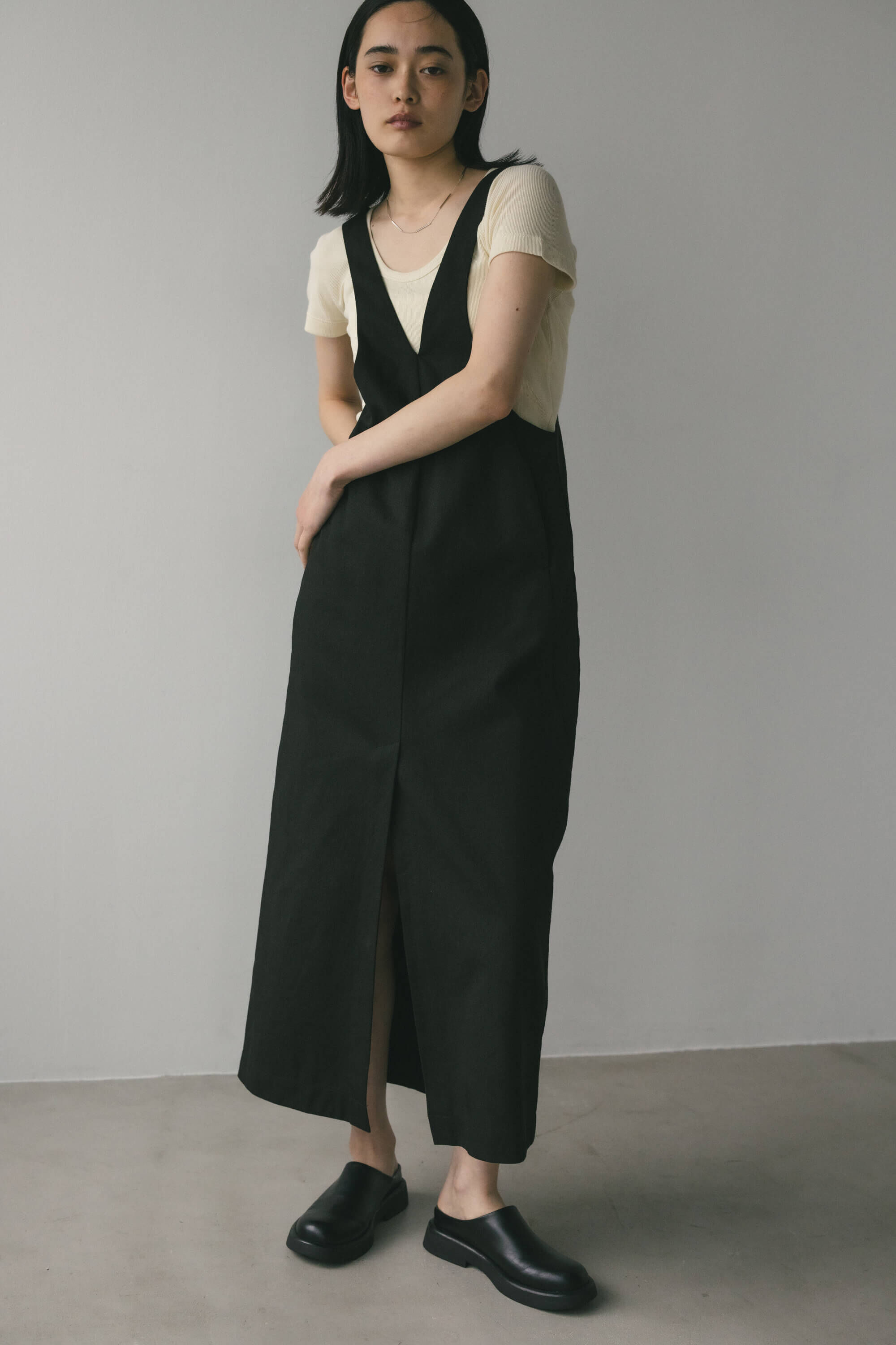 STYLEMIXER「ディープVジャンパースカート」|スカート|BLK