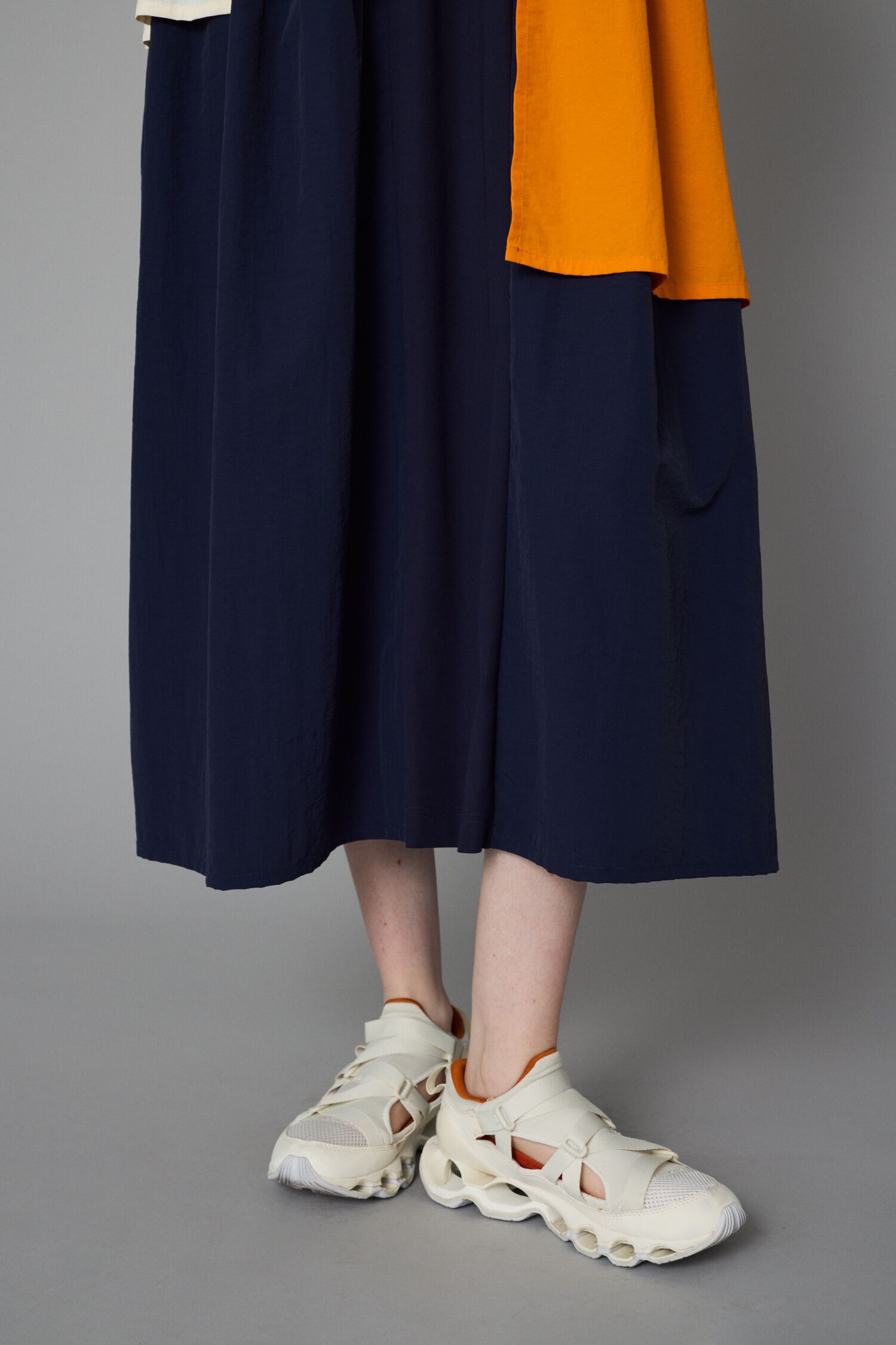 HeRIN.CYE「Tuck sleeve docking dress」|ワンピース|