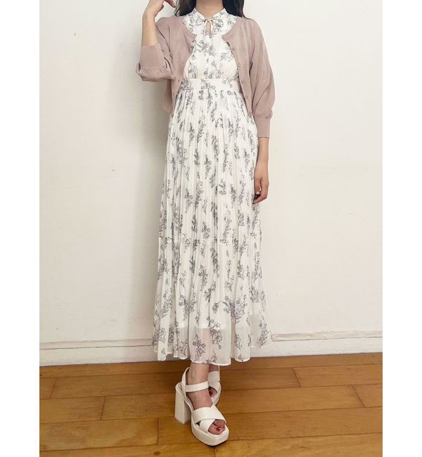 MERCURYDUO「花柄ラッフルプリーツティアードハーフスリーブワンピース」|ワンピース|