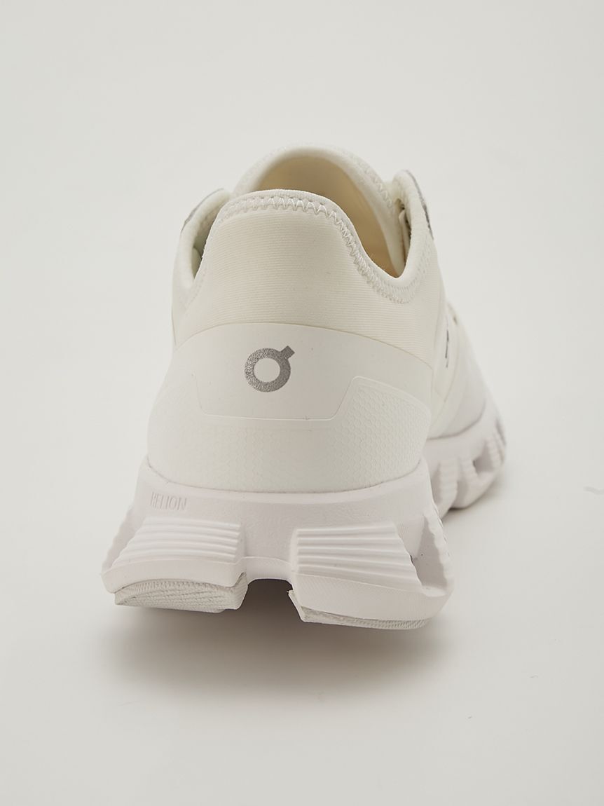 On「【emmi&times;ON】Cloud X 3 AD」|スニーカー|