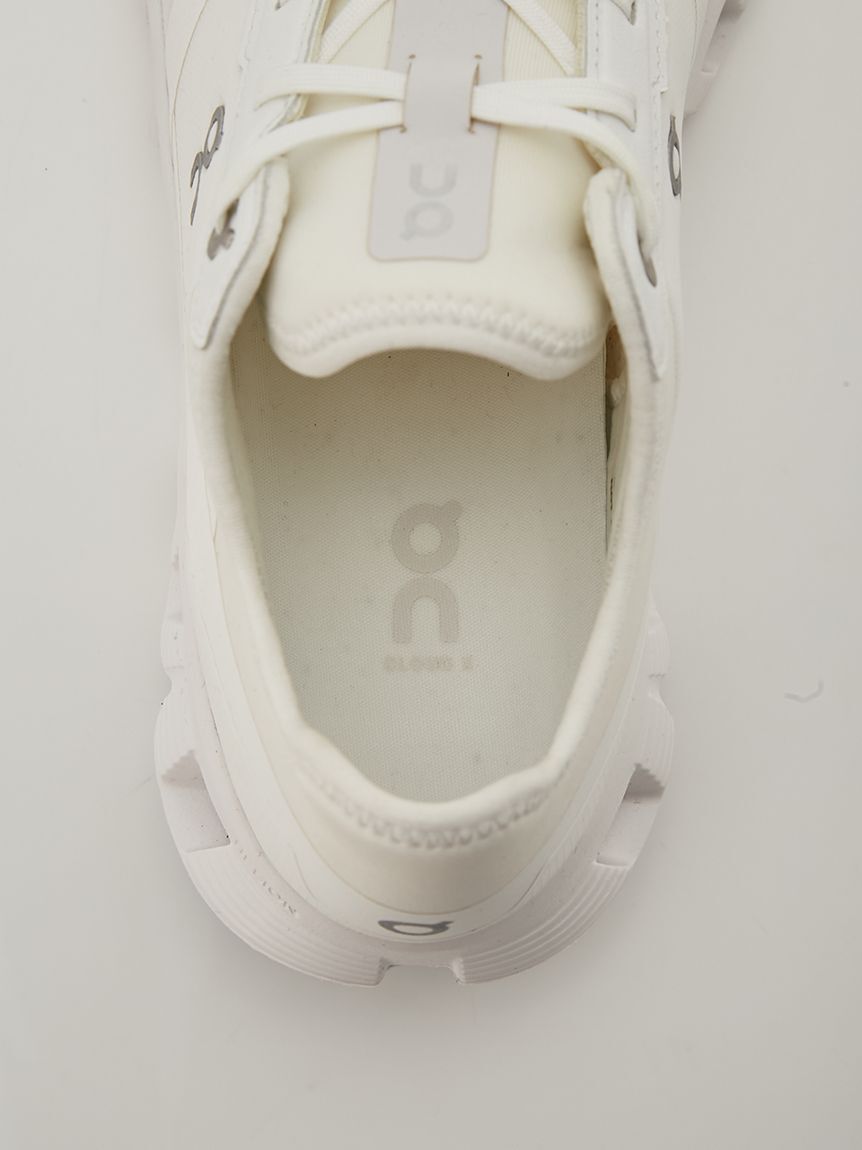 On「【emmi&times;ON】Cloud X 3 AD」|スニーカー|