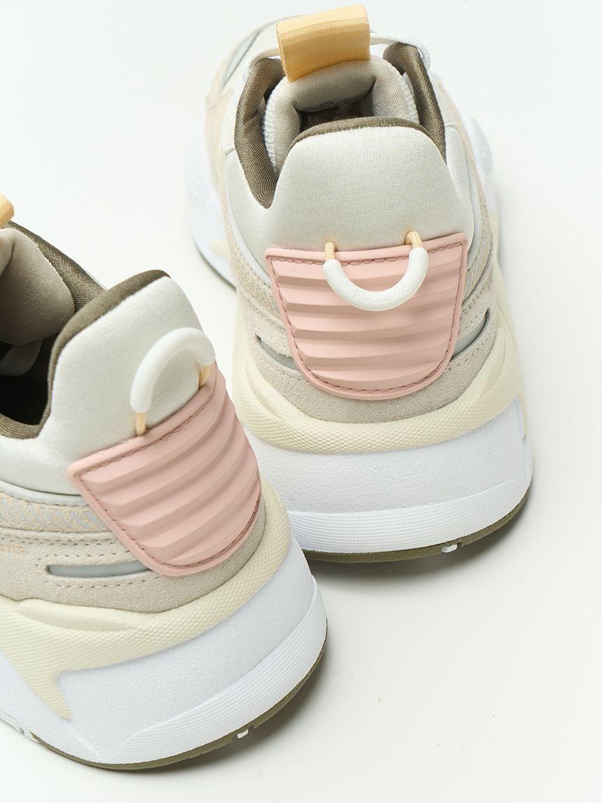 PUMA「【emmi&times;PUMA】RS-X REINVENT WNS EMMI」|スニーカー|