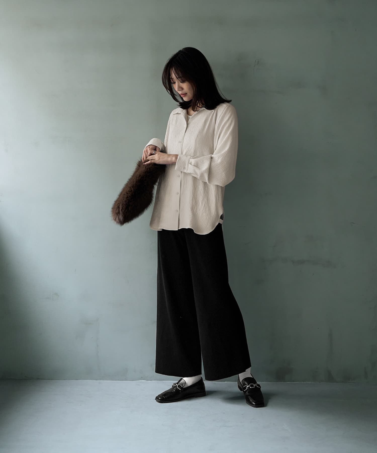 STYLE DELI「シボ入りガーゼ調V開きシャツ」|シャツ・ブラウス|エクリュ