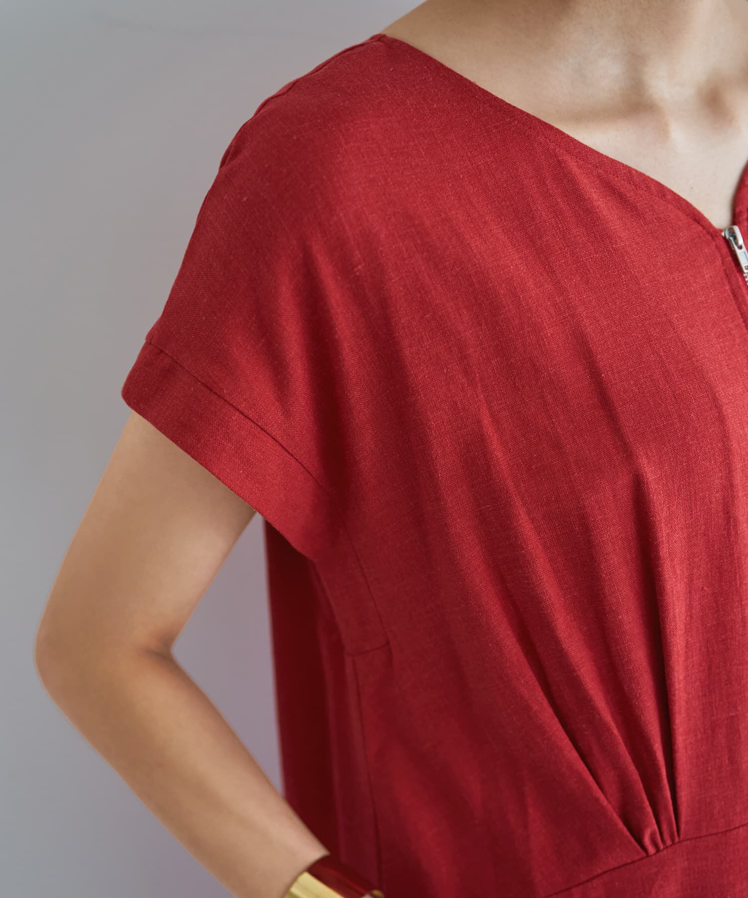 STYLE DELI「【LUXE】ファスナーVネック麻混ワンピース」|ワンピース|