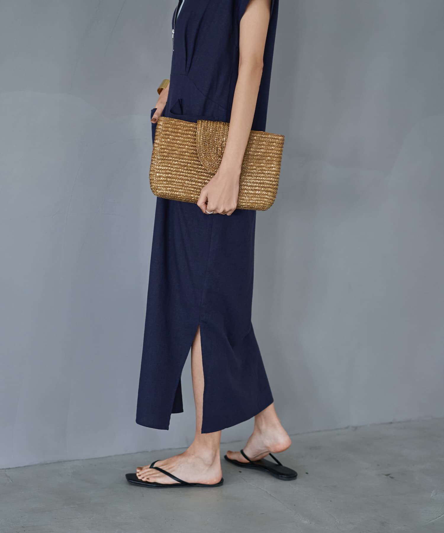 STYLE DELI「【LUXE】ファスナーVネック麻混ワンピース」|ワンピース|