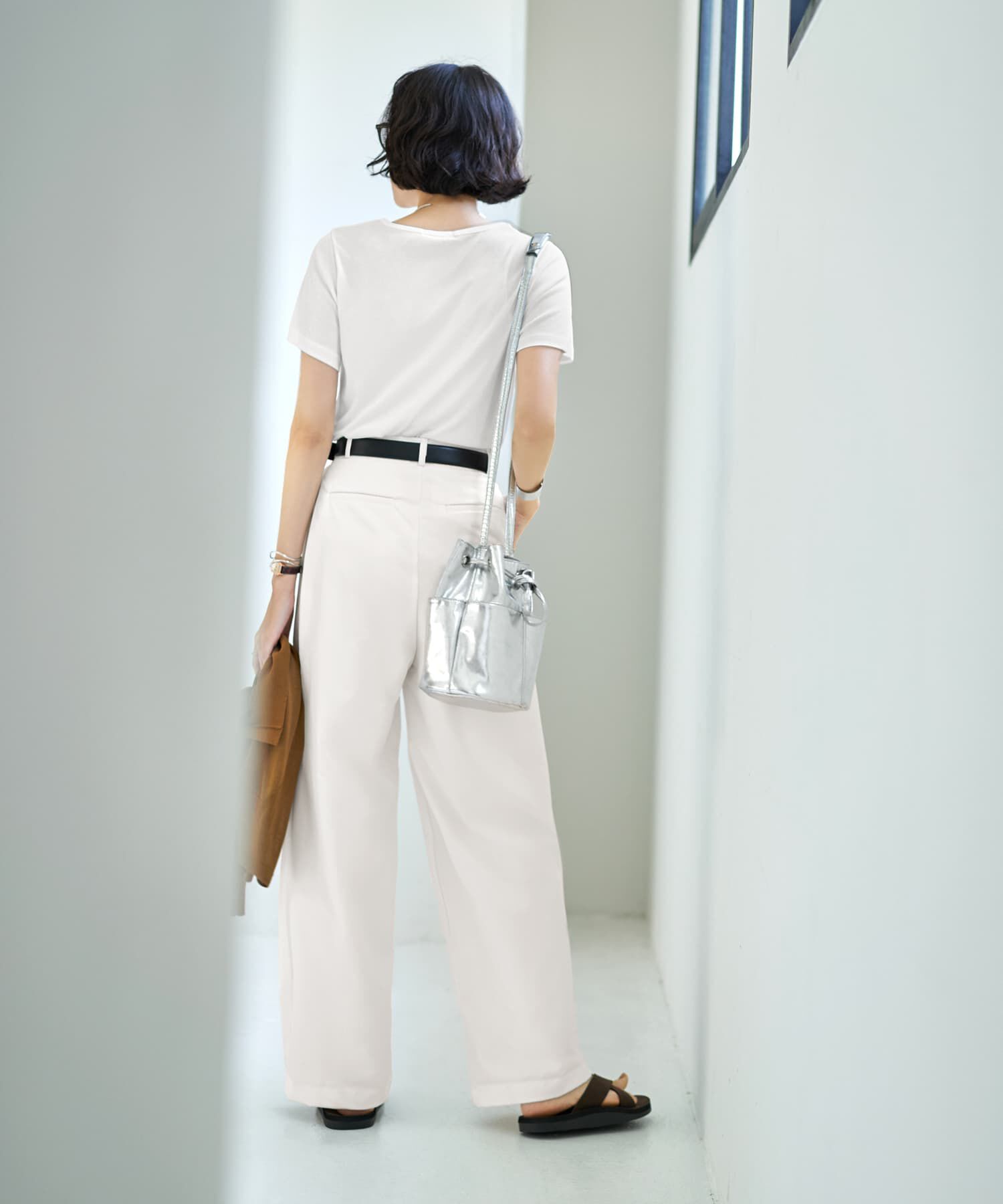 STYLE DELI「しっとり質感の緩やかVネックとろみトップス」|Tシャツ・カットソー|