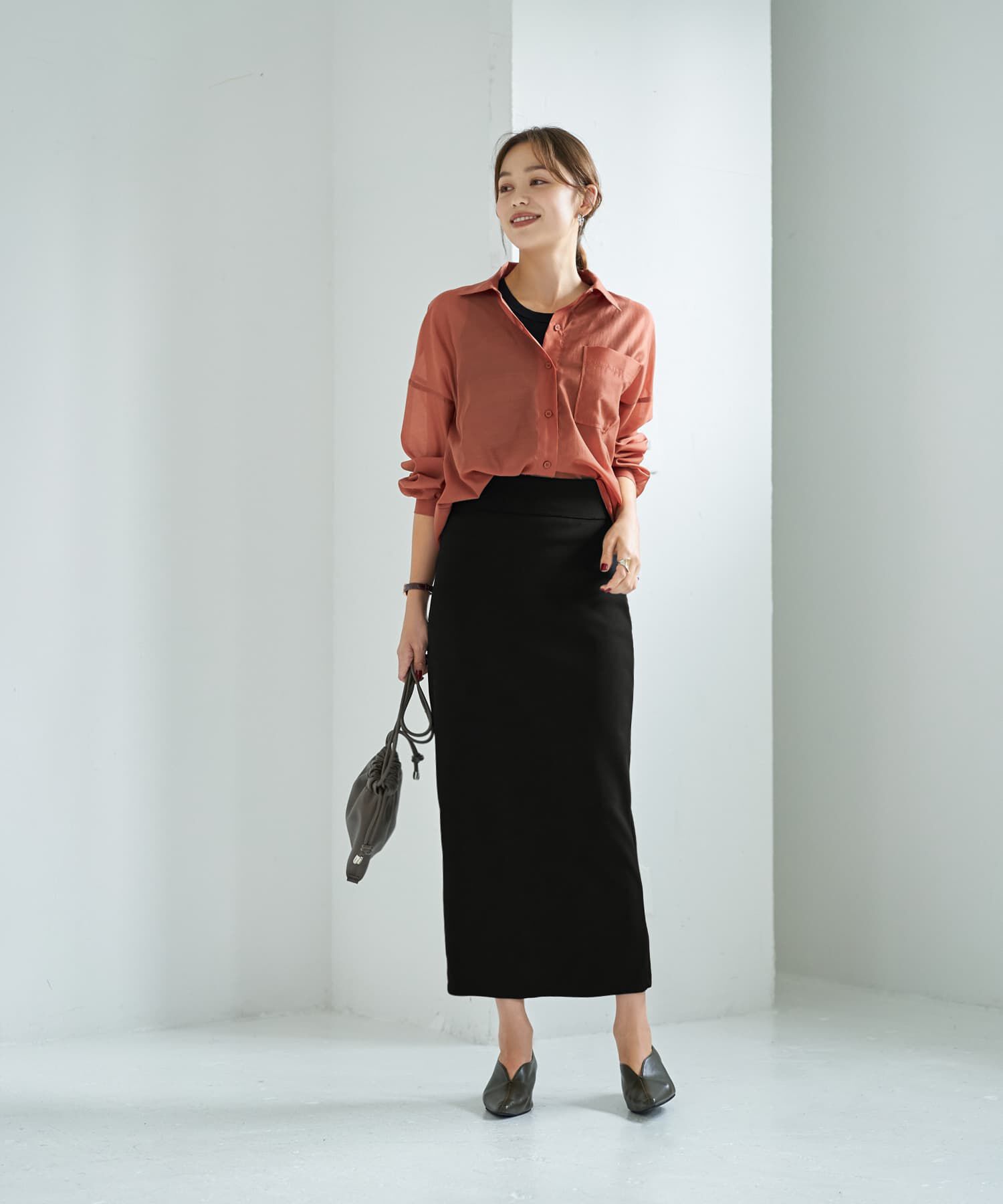 STYLE DELI「【袖口がゴムで便利な】微シアー微光沢シャツ」|シャツ・ブラウス|