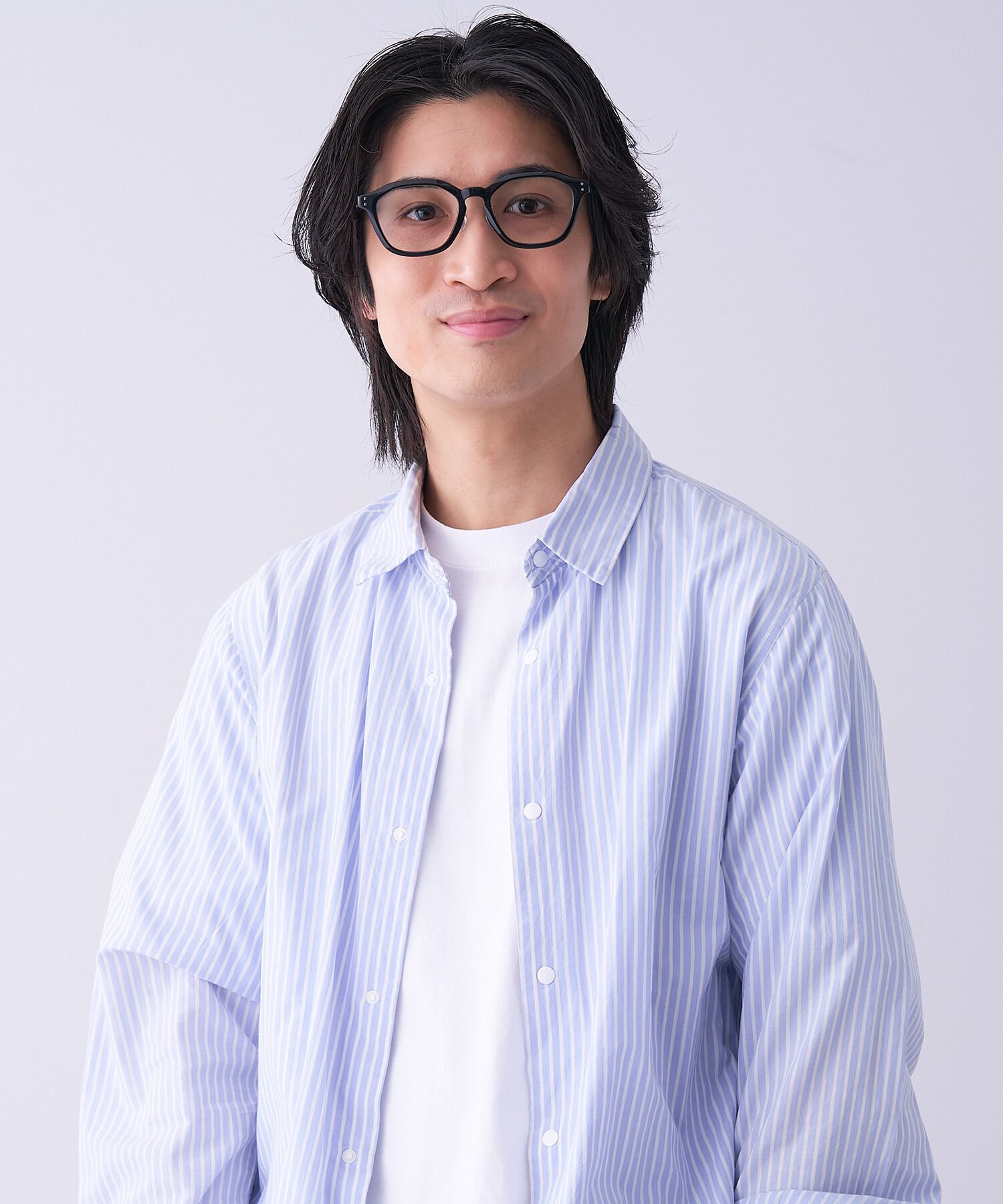  「ウェリントン型 調光サングラス｜レンズの色が変わるサングラス」|サングラス|