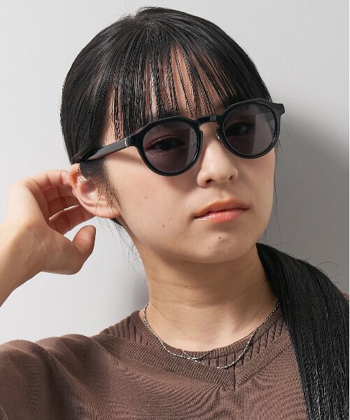  「ボストン型 調光サングラス｜紫外線対策｜レンズの色が変わるサングラス｜Zoff | UNITED ARROWS Wellness」|サングラス|ブラック