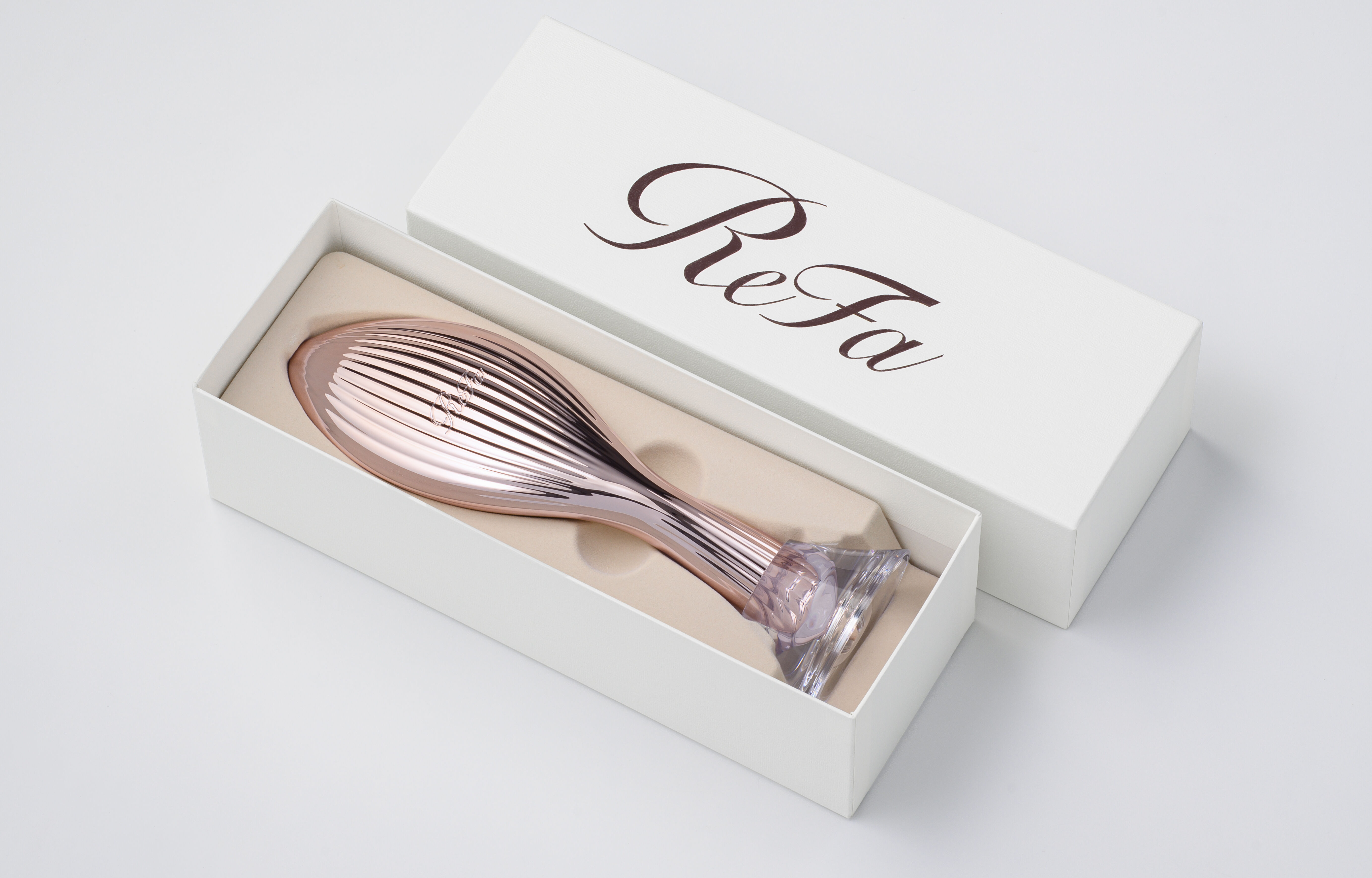 ReFa「リファエールブラシレイ」|コスメ雑貨|