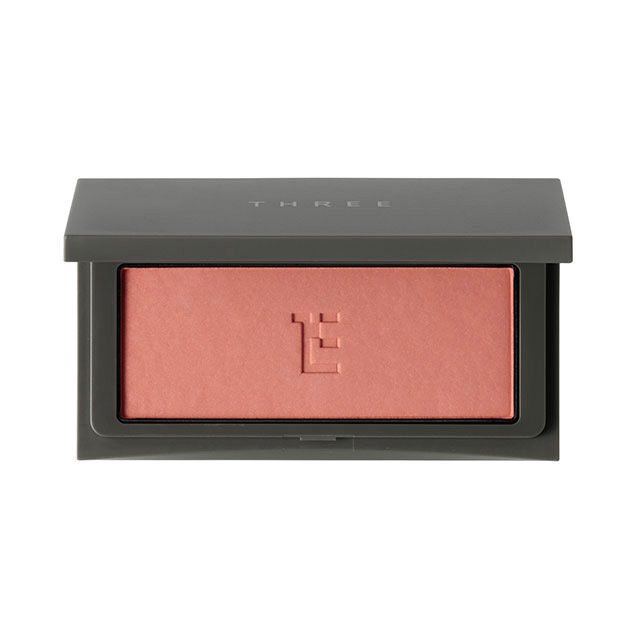 THREE「THREE チーキーシークブラッシュ」|チーク|08