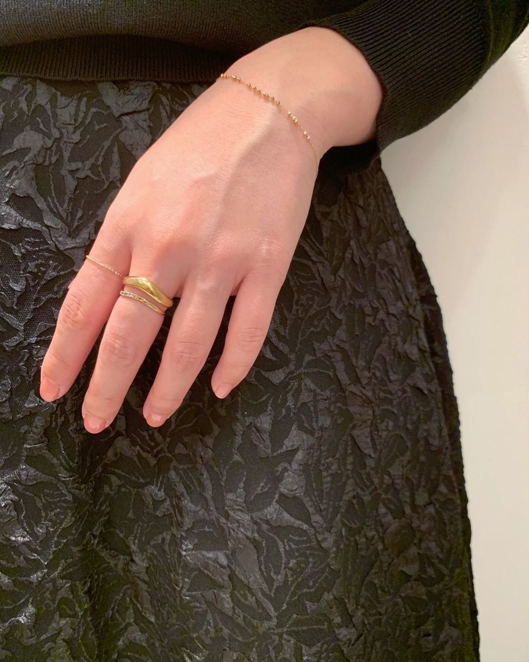  「silver925 ミドルボリューム カーブリング (ニッケルフリー)」|リング|