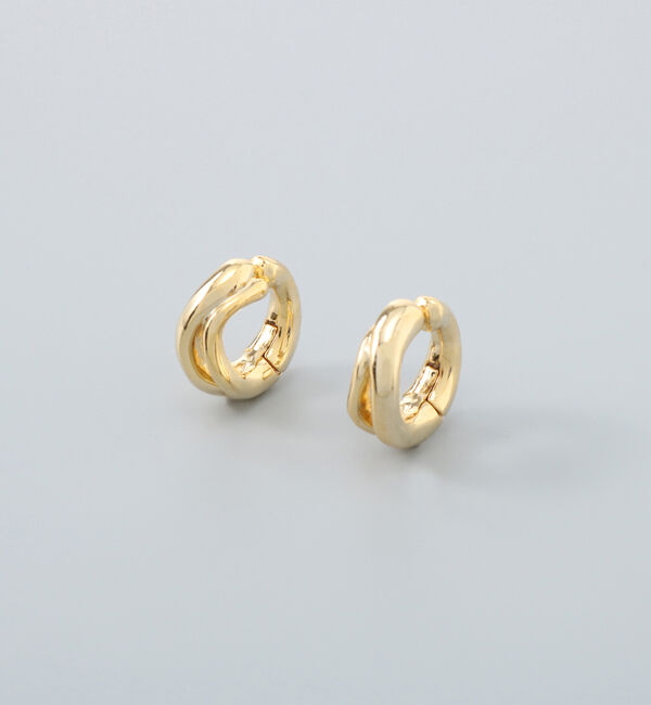 Phoebe「ウェーブスナップイヤリング　ゴールド」|イヤリング|ゴールド