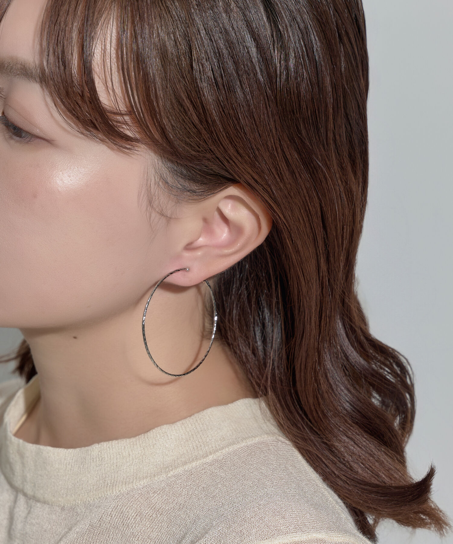 Phoebe「ツイストラインフープイヤリング　シルバー」|イヤリング|シルバー