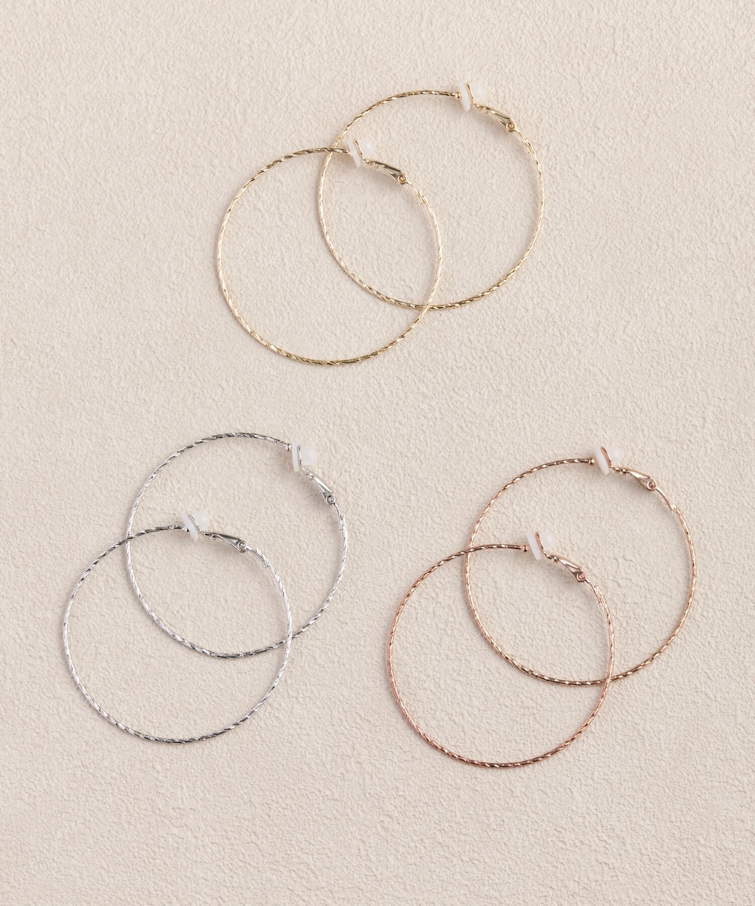 Phoebe「ツイストラインフープイヤリング　シルバー」|イヤリング|