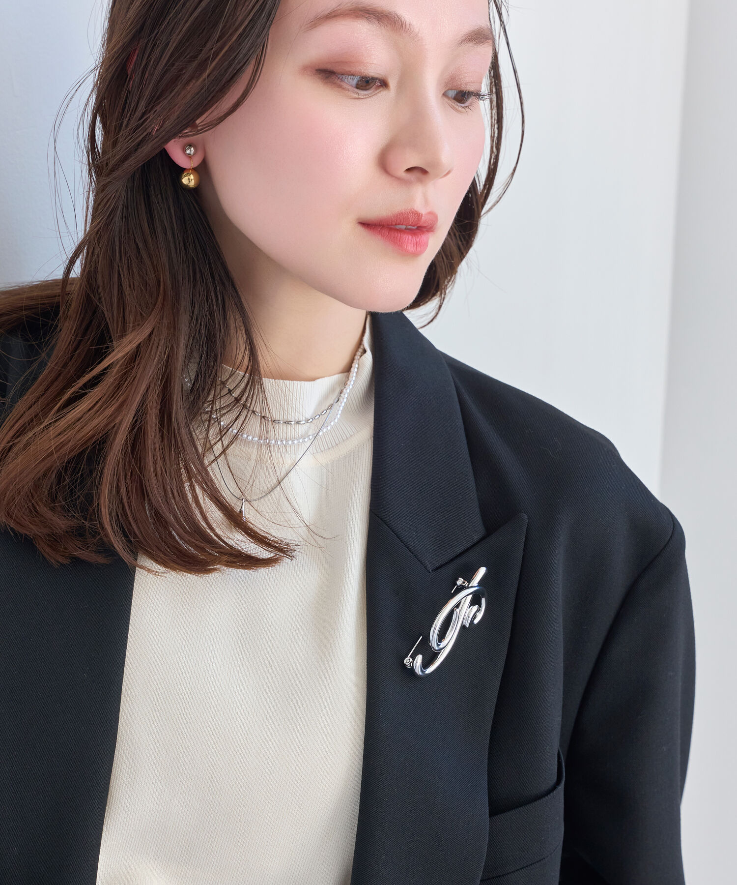 Phoebe「ニュアンスメタルブローチ　シルバー」|ブローチ・コサージュ|