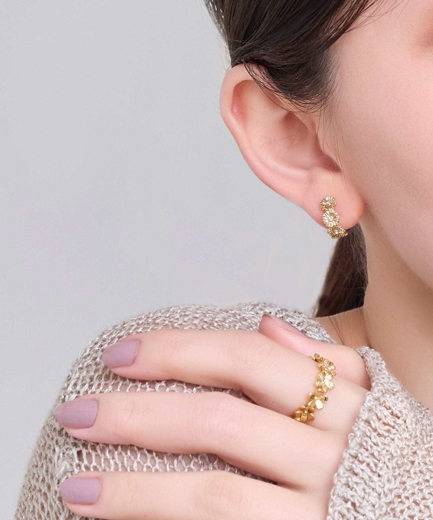 Phoebe「フローラルビジューレースカフリング　ゴールド」|リング|