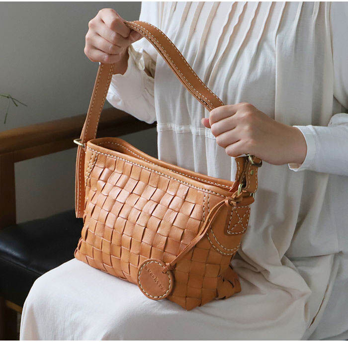 BACKYARD FAMILY「ショルダーバッグ レディース 本革 通販 斜めがけ 大人 小さめ ズッケロ フィラート」|ショルダー・メッセンジャー|