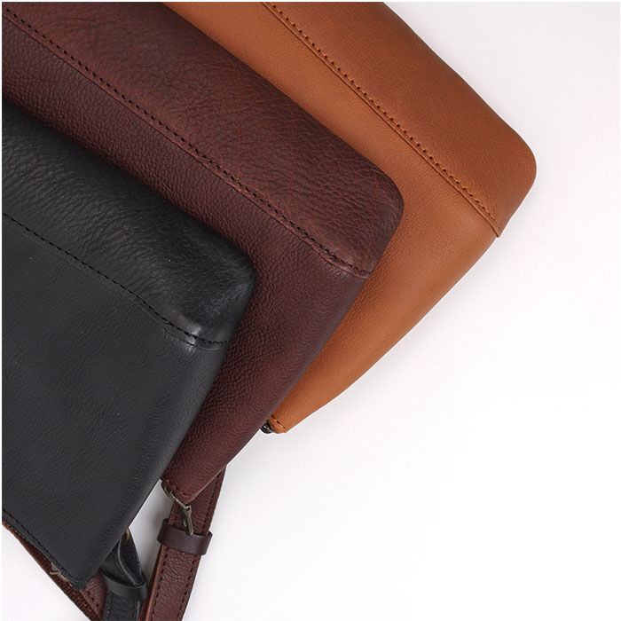 BACKYARD FAMILY「サコッシュバッグ メンズ レザー alto 通販 ショルダーバッグ サコッシュ 斜め掛け 牛革」|ショルダー・メッセンジャー|