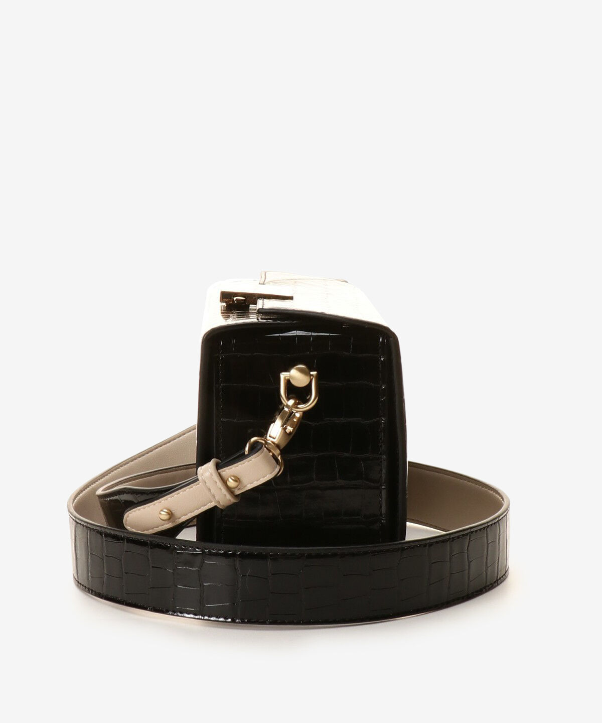 Samantha Vega「クロコ調スクエアバッグ」|ショルダー・メッセンジャー|