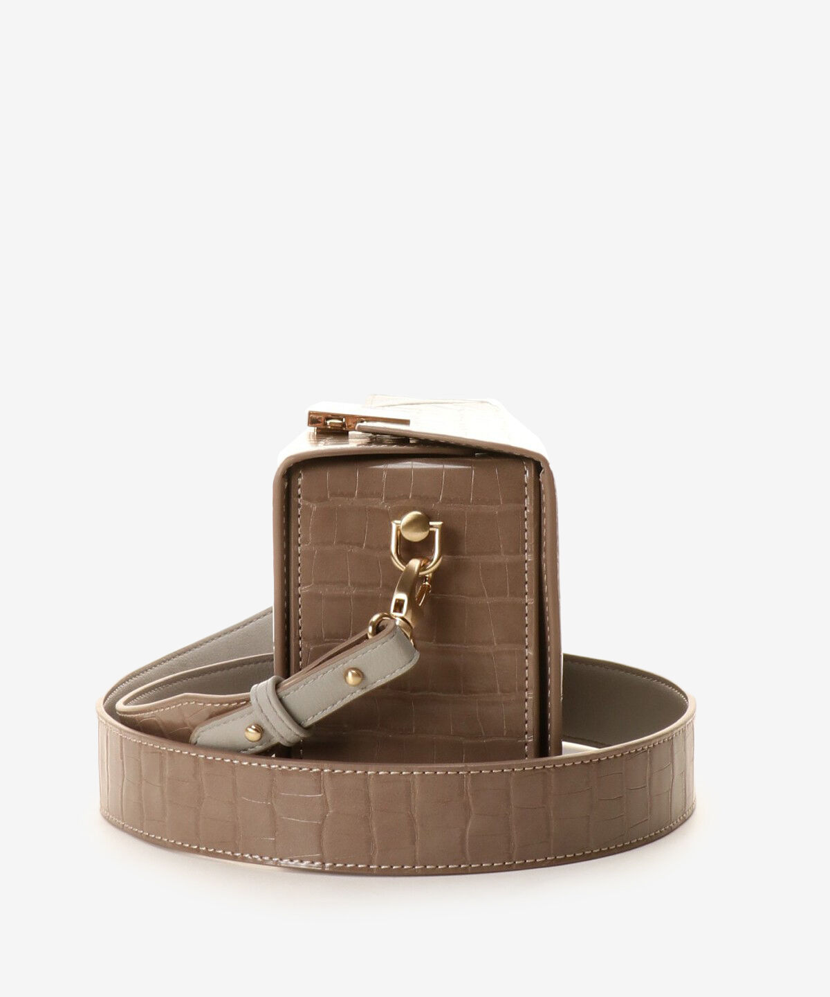 Samantha Vega「クロコ調スクエアバッグ」|ショルダー・メッセンジャー|