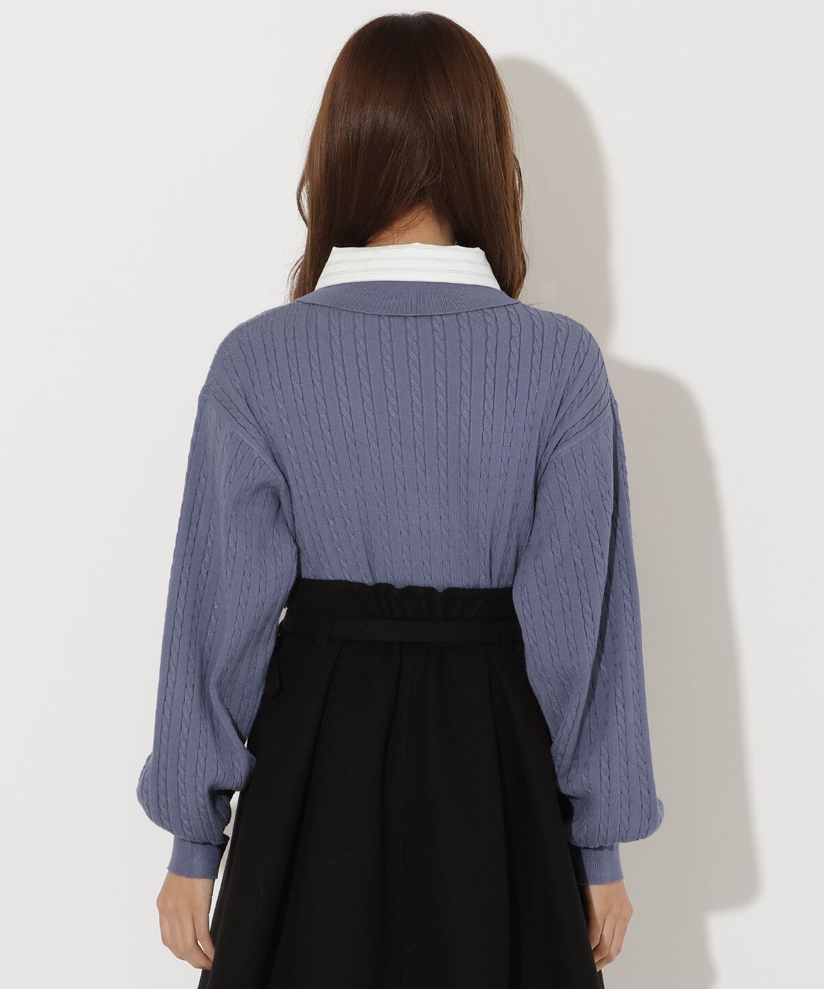 アンドクチュール「シャツ襟ケーブルニット」|ニット・セーター|