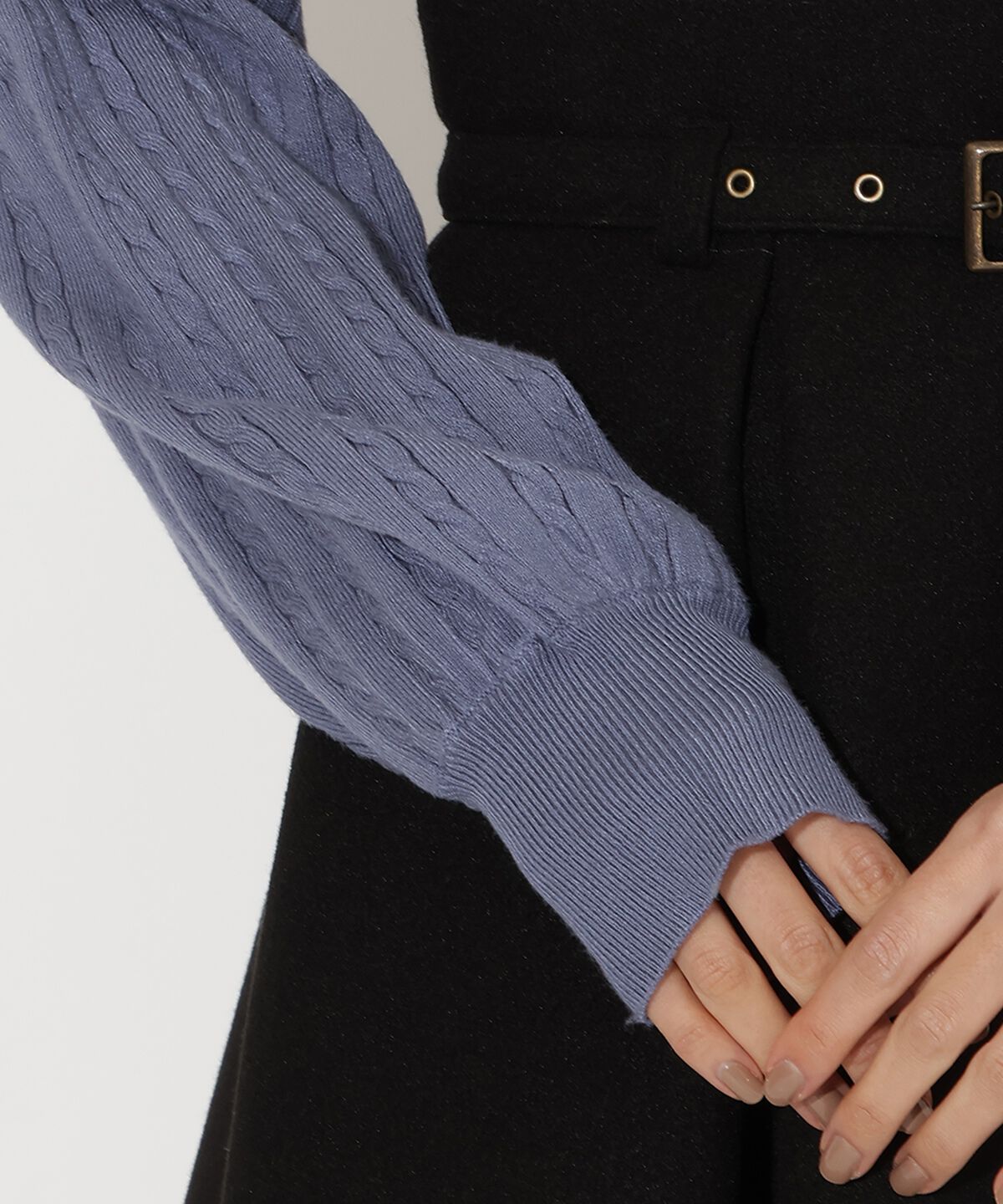 アンドクチュール「シャツ襟ケーブルニット」|ニット・セーター|