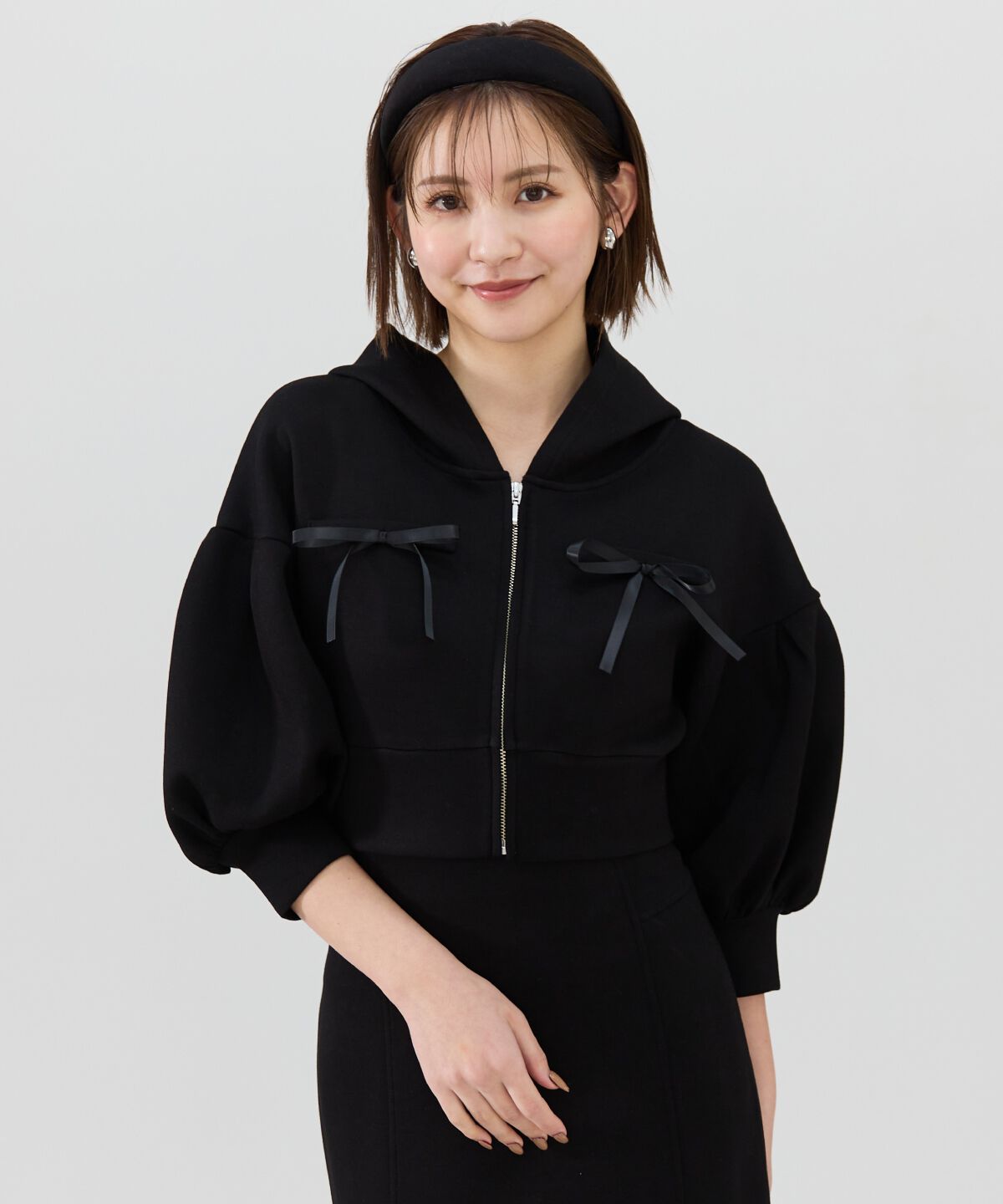 REDYAZEL「ダンボールリボンハーフスリーブショートフーディー」|パーカー|ブラック