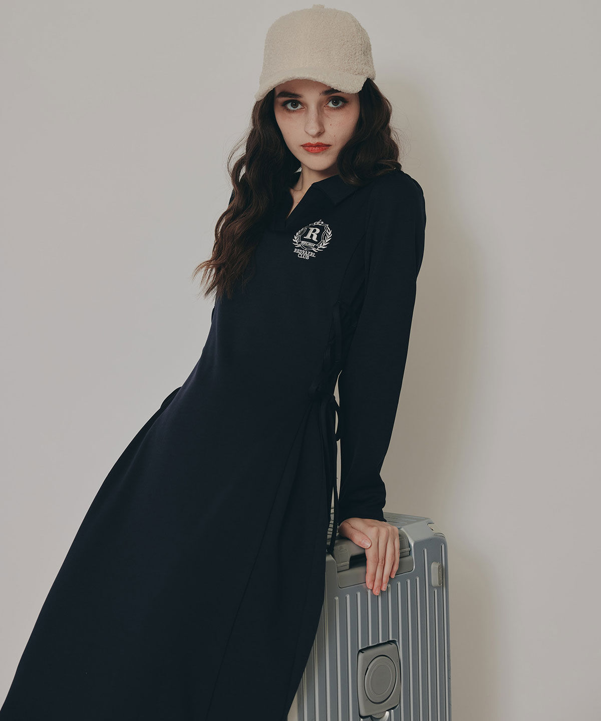 REDYAZEL「エンブレムサイドレースアップロングスリーブワンピース」|ワンピース|