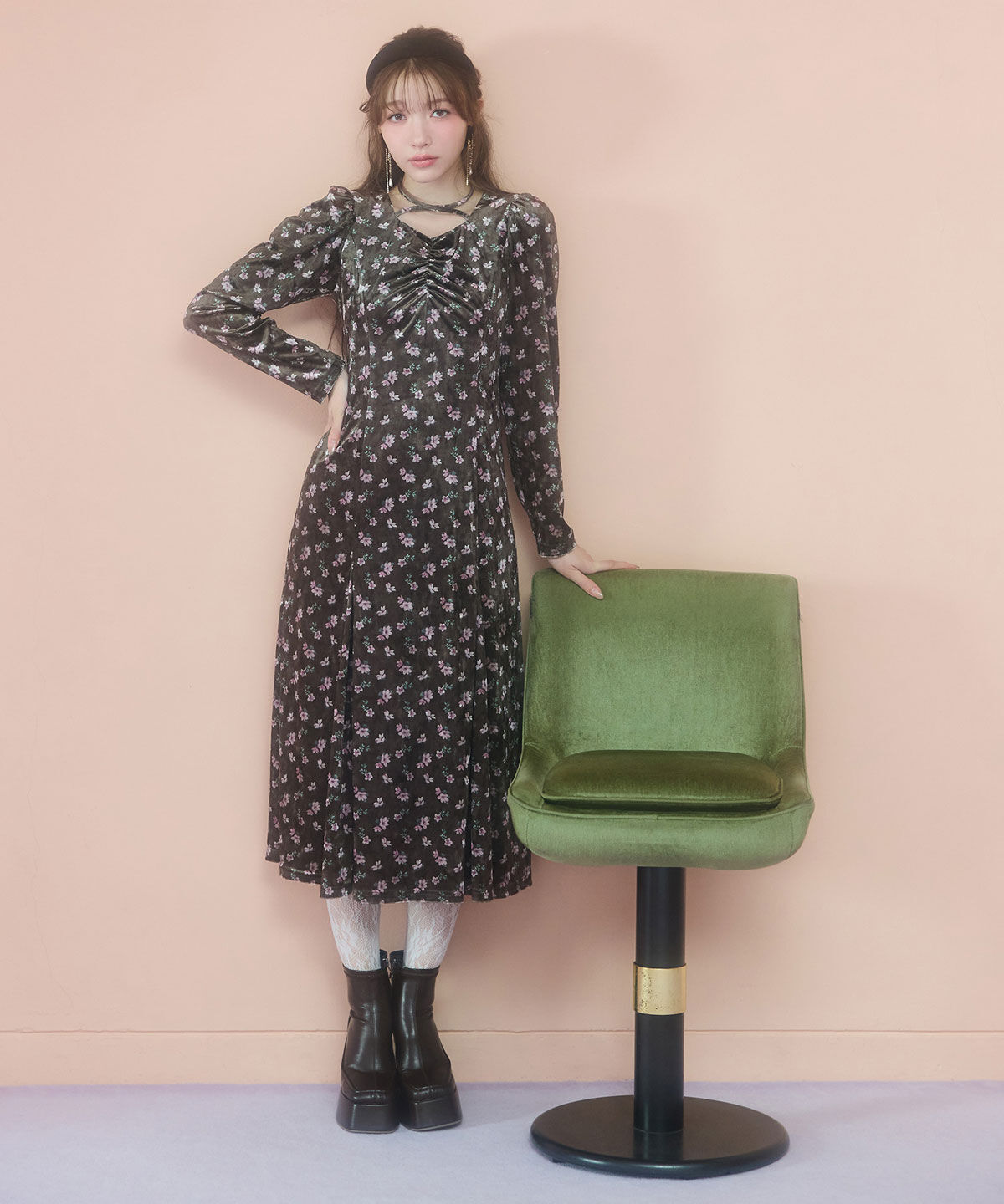 REDYAZEL「クロスリボンフラワーベロアロングワンピース」|ワンピース|