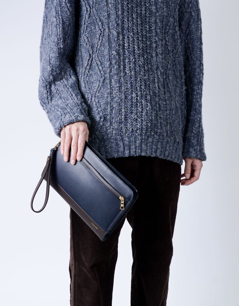 master-piece「Gloss クラッチバッグM」|ハンドバッグ|ネイビー