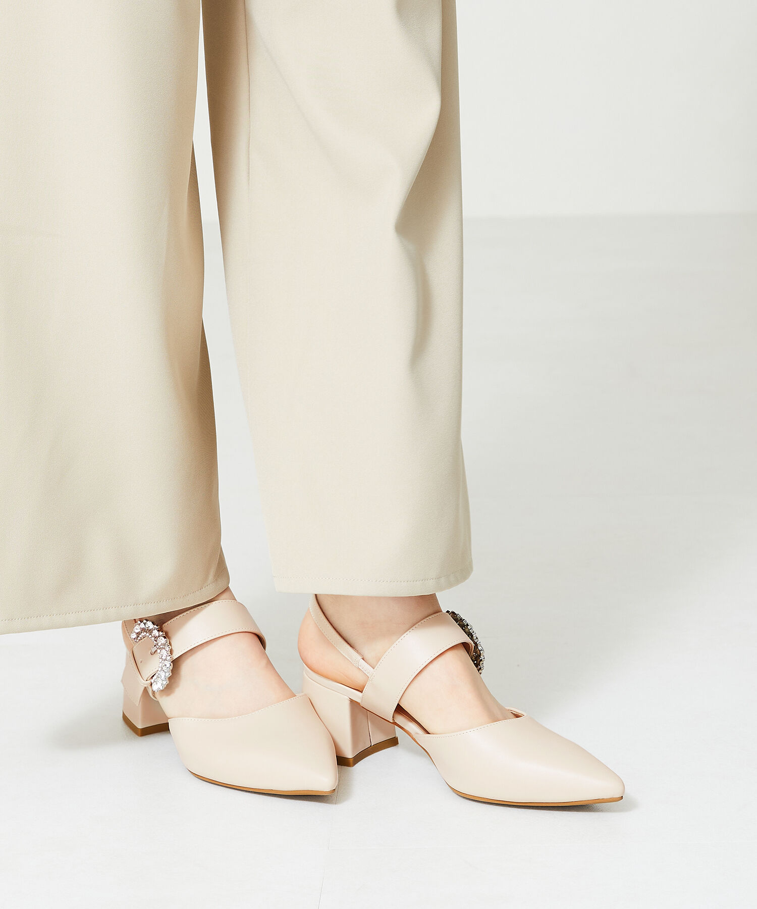 ORiental TRaffic「ビジューバックルストラップパンプス/41125」|パンプス|